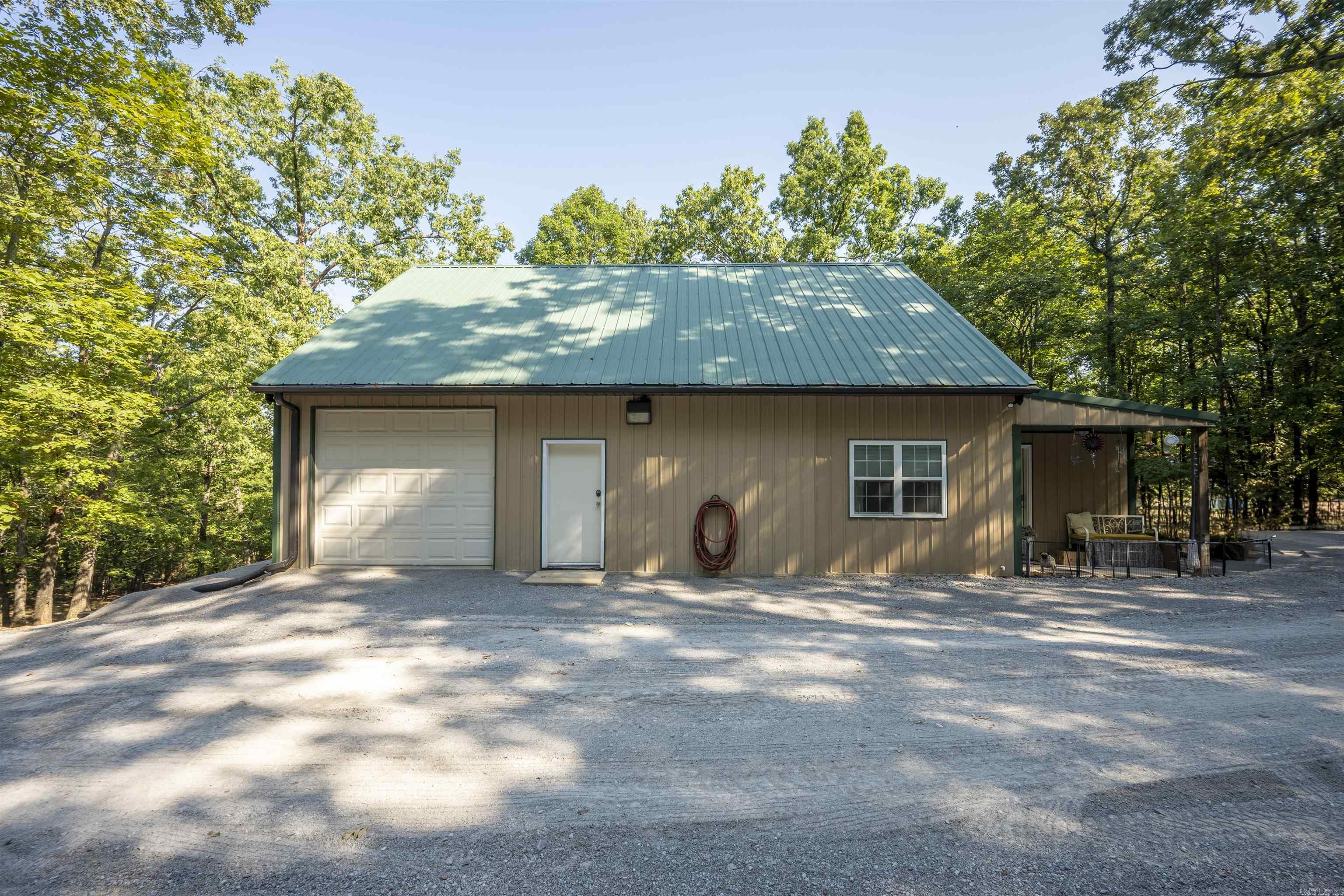 70 Crow Ln. 76 Crow Ln. Sulphur Rock, AR
