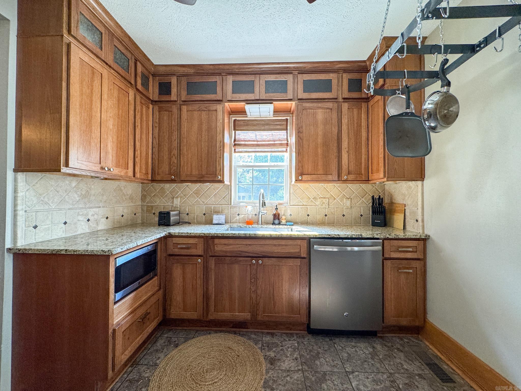 623 W 17th  North Little Rock, AR