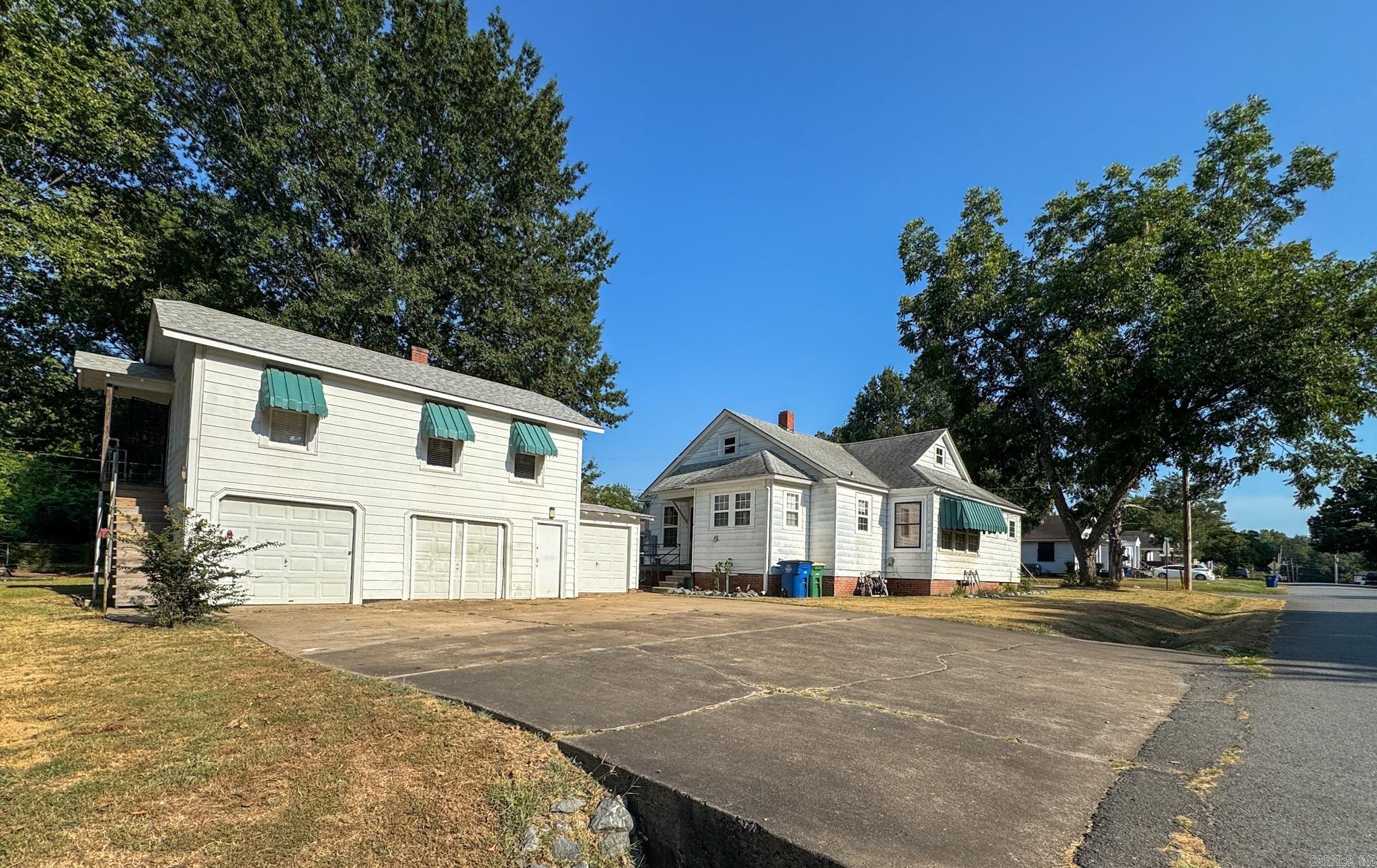 623 W 17th  North Little Rock, AR