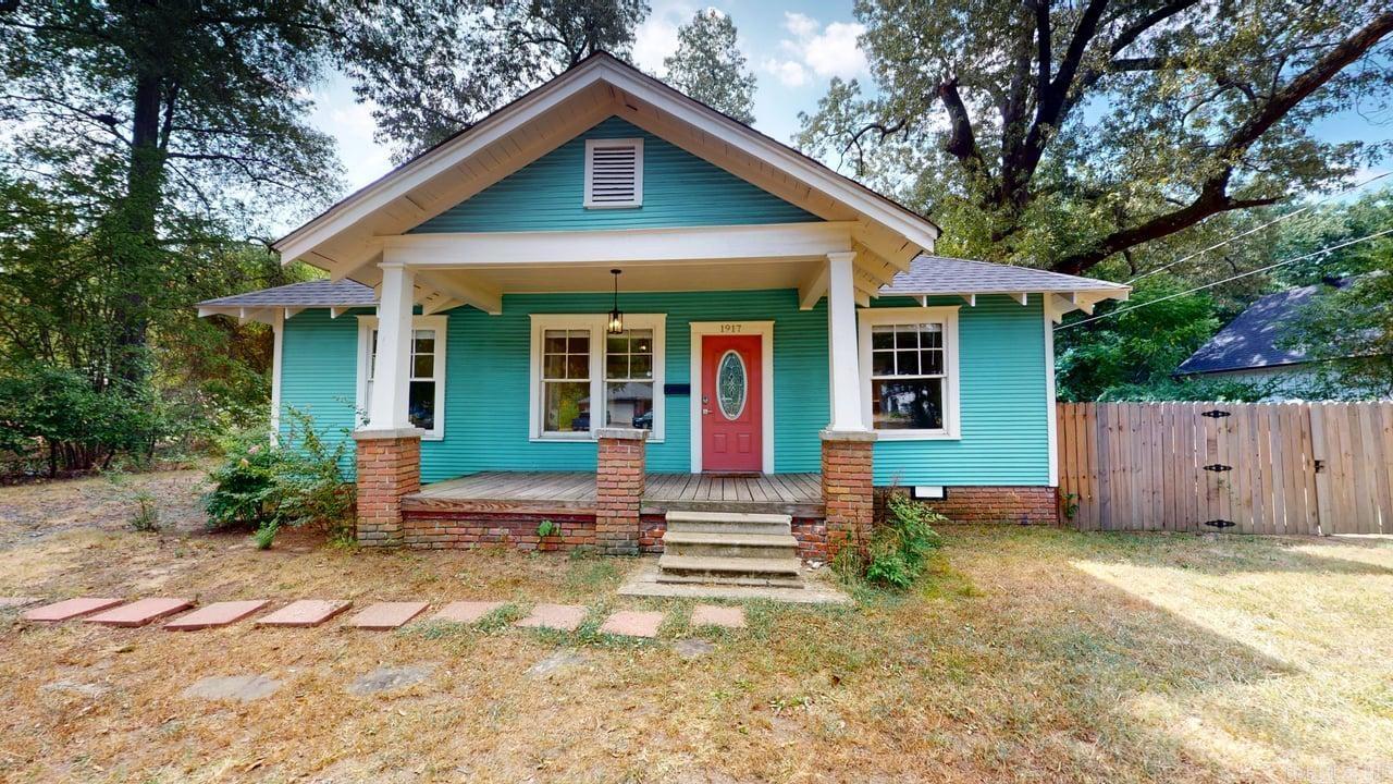 1917 College  Conway, AR