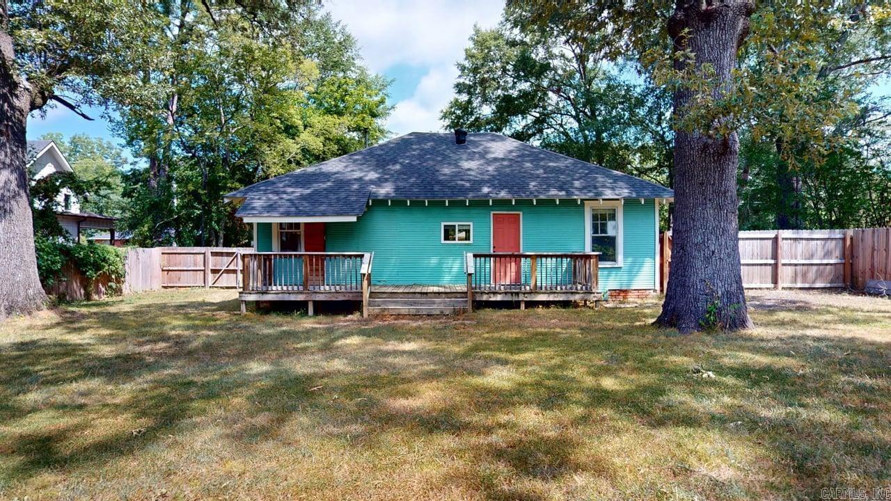 1917 College  Conway, AR