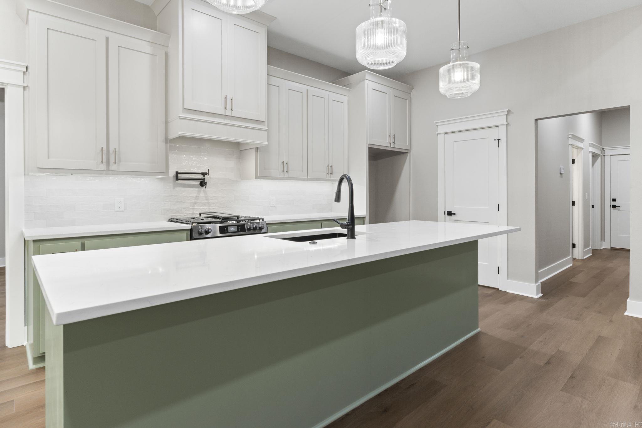 24 Brilliante Lane Hot Springs Village, AR 71909