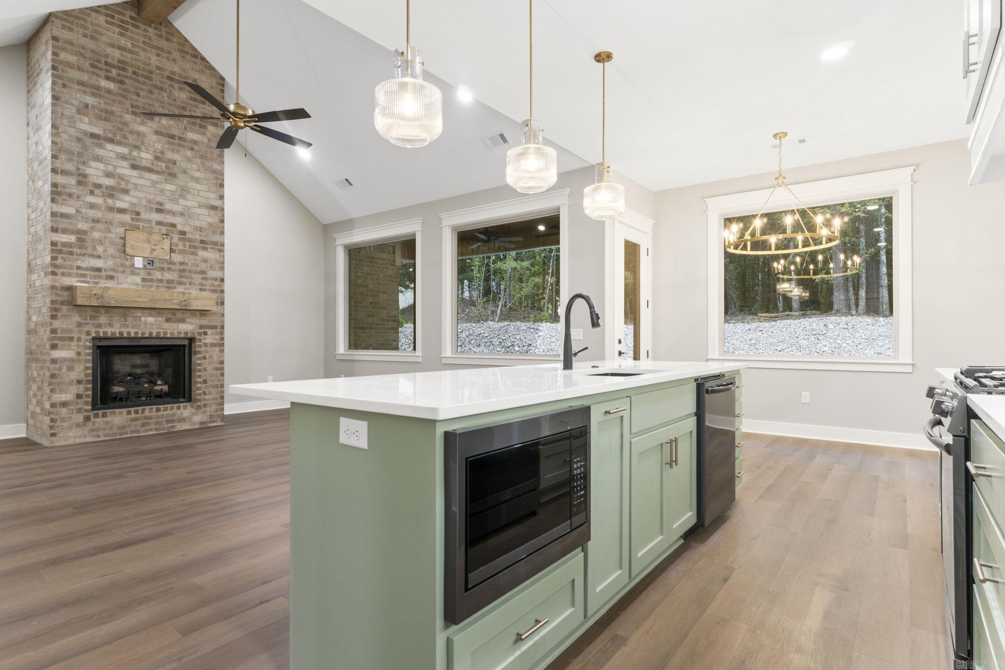 24 Brilliante Lane Hot Springs Village, AR 71909