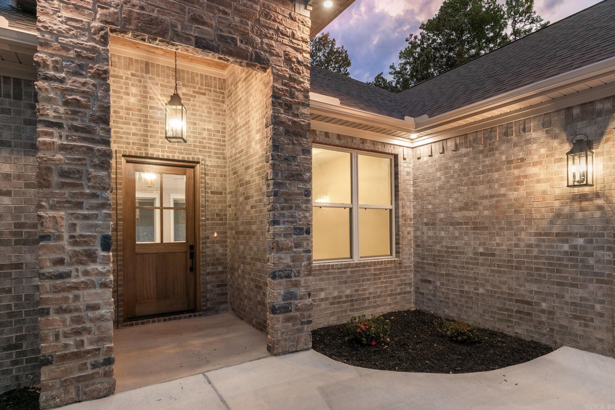 24 Brilliante Lane Hot Springs Village, AR 71909