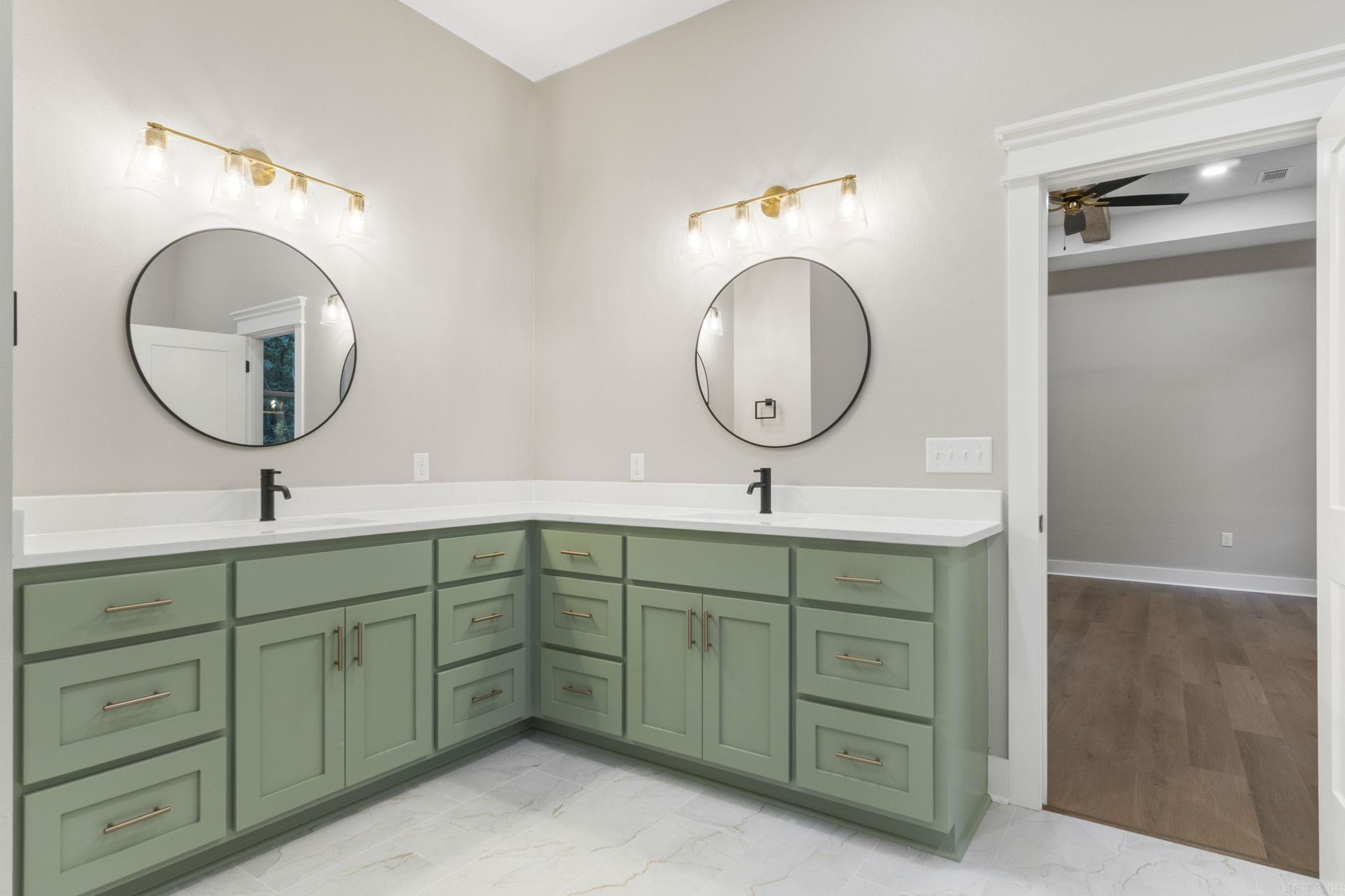 24 Brilliante Lane Hot Springs Village, AR 71909