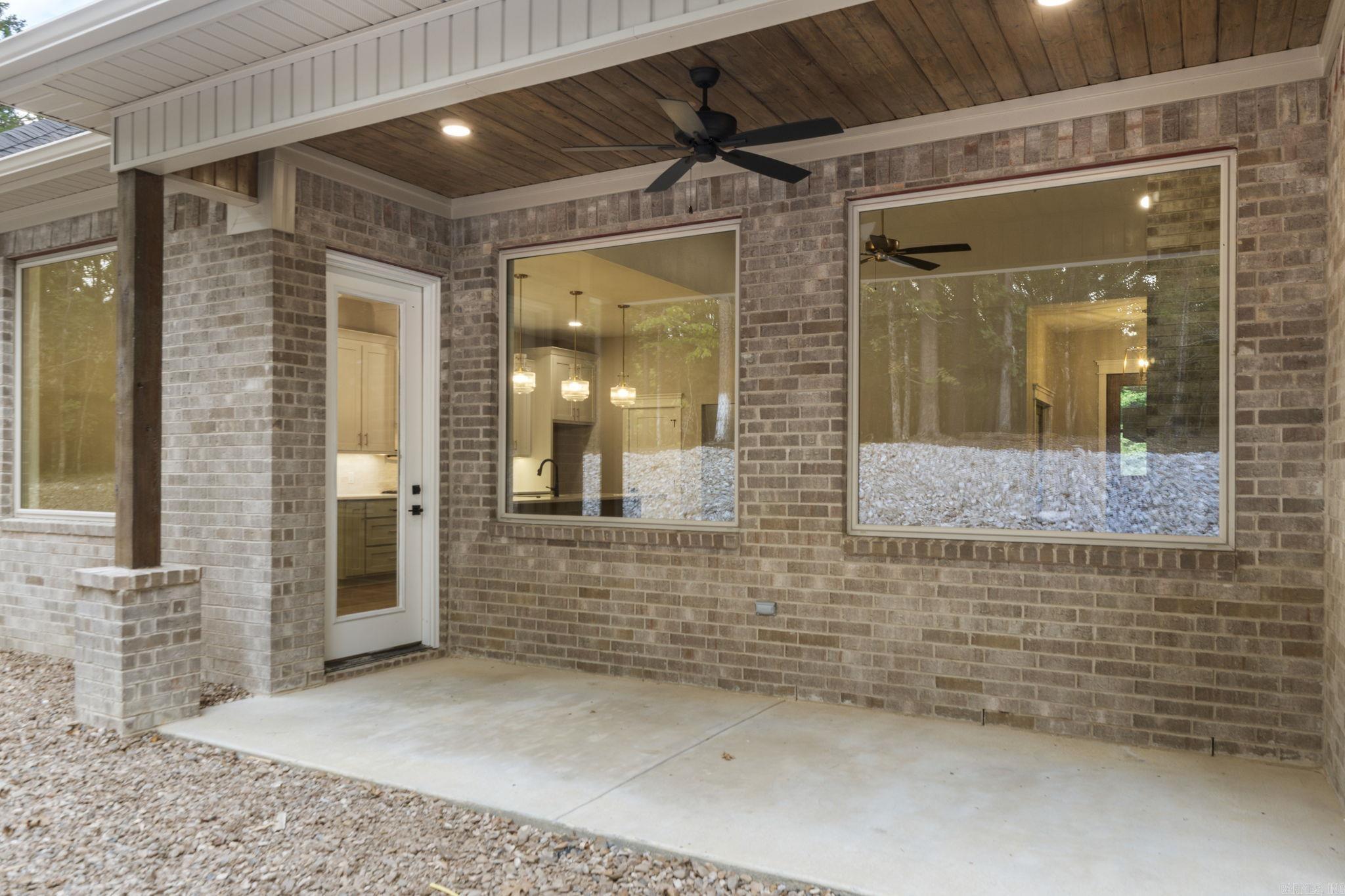 24 Brilliante Lane Hot Springs Village, AR 71909