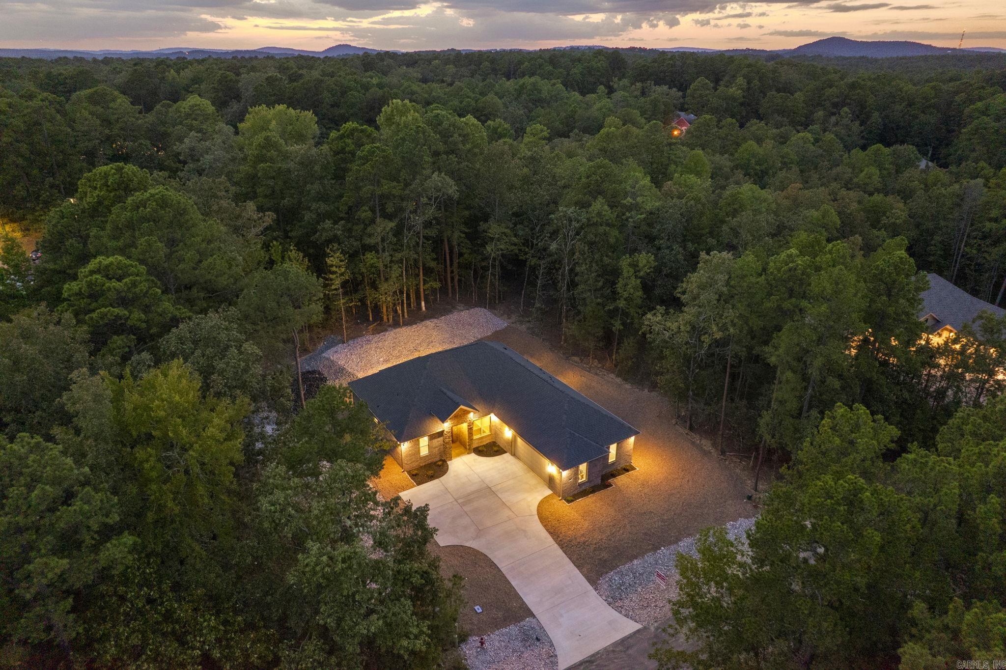 24 Brilliante Lane Hot Springs Village, AR 71909