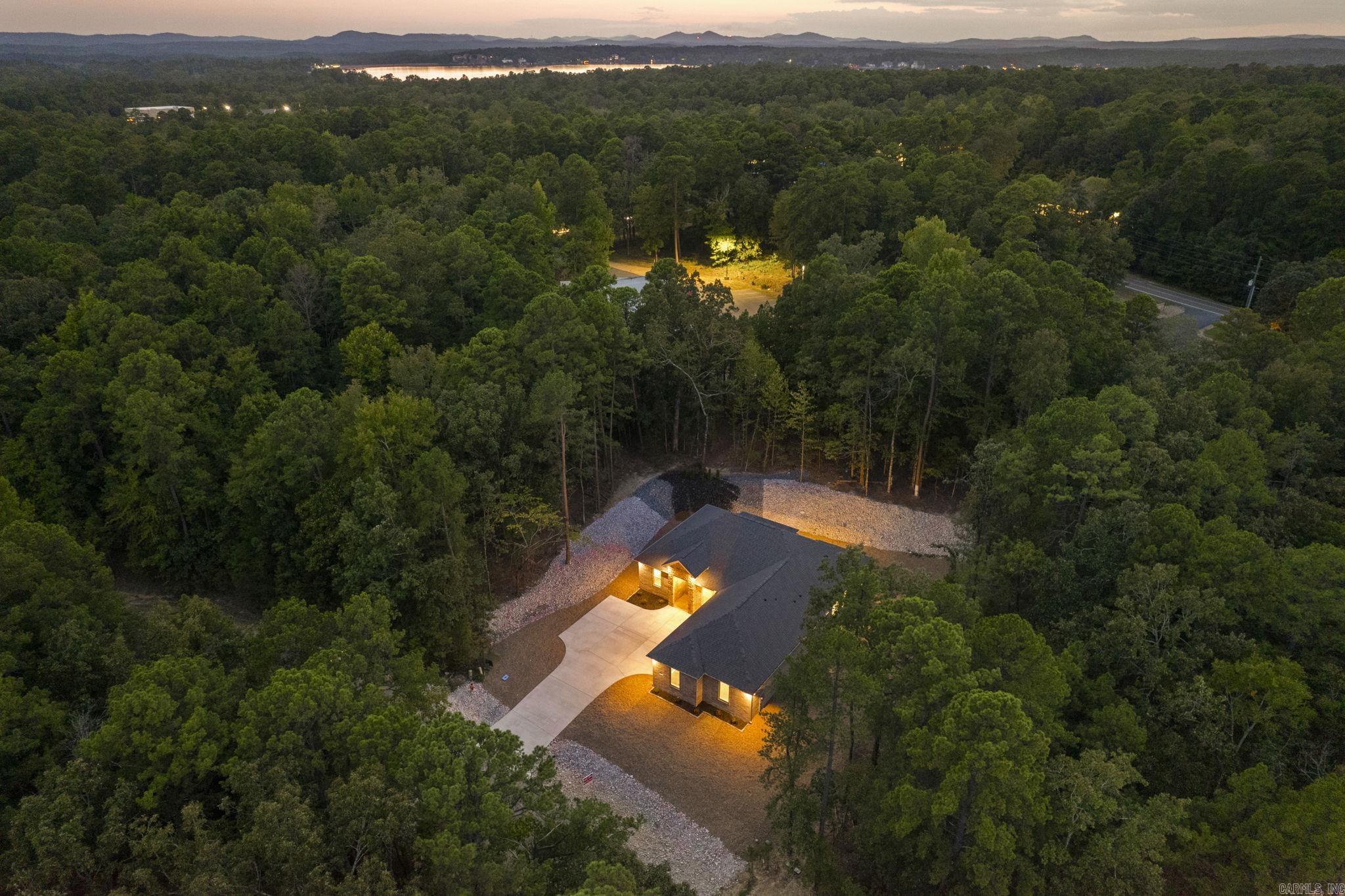 24 Brilliante Lane Hot Springs Village, AR 71909