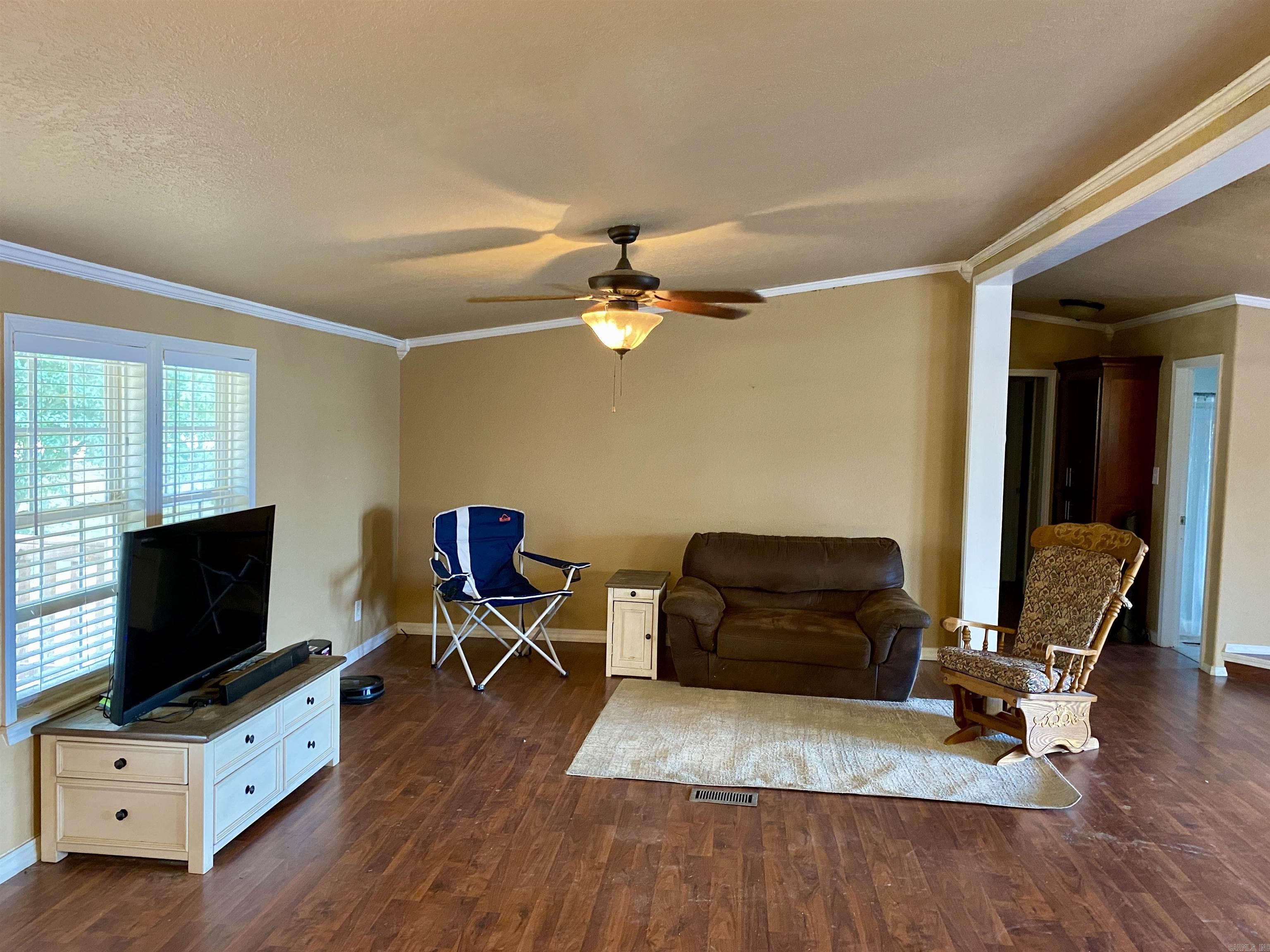 796 N Main Street  Coal Hill, AR