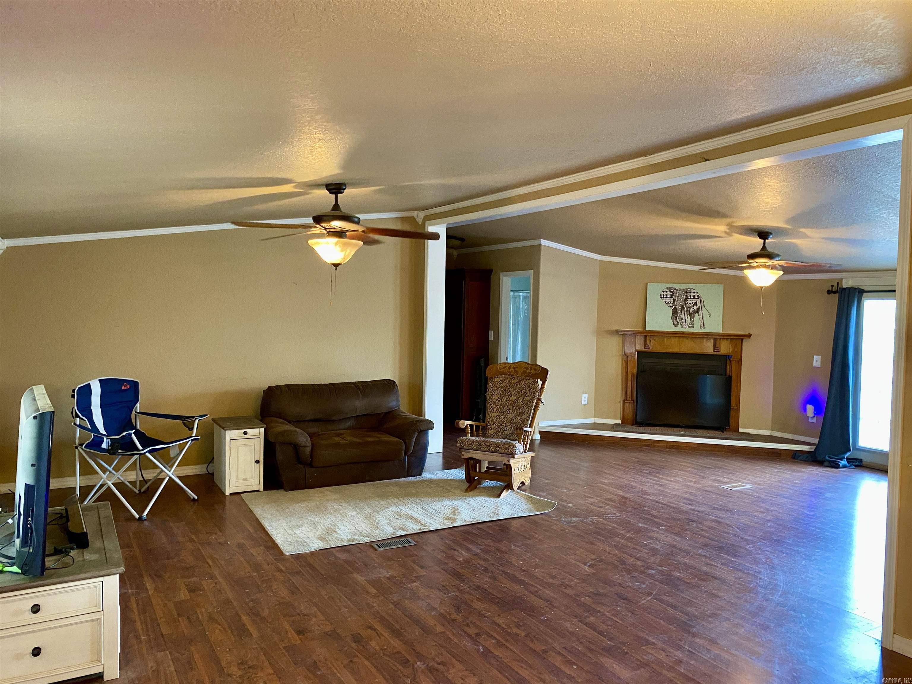 796 N Main Street  Coal Hill, AR