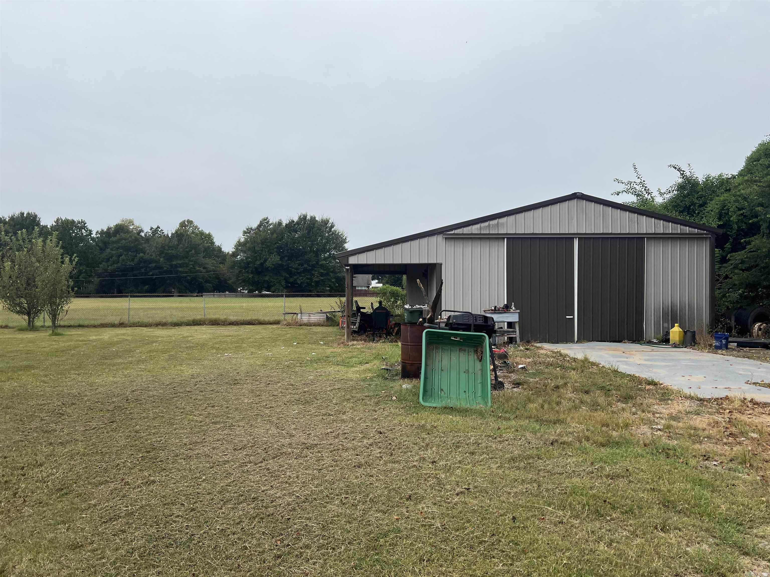 805 N Davis  Manila, AR