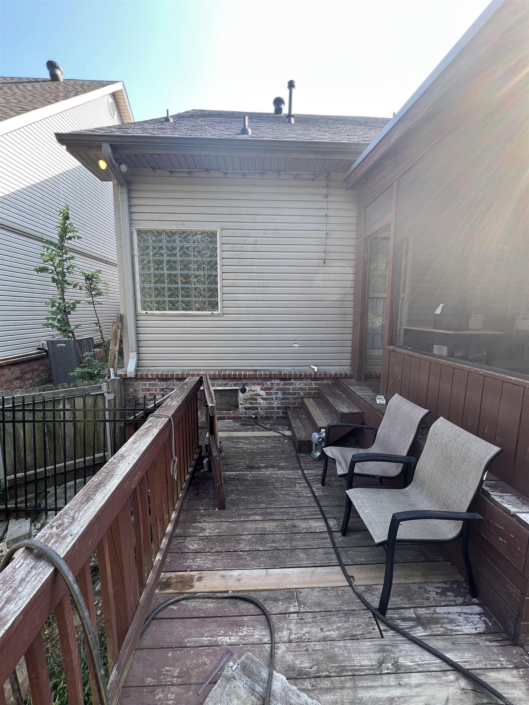 27 Courtside Pl  Little Rock, AR