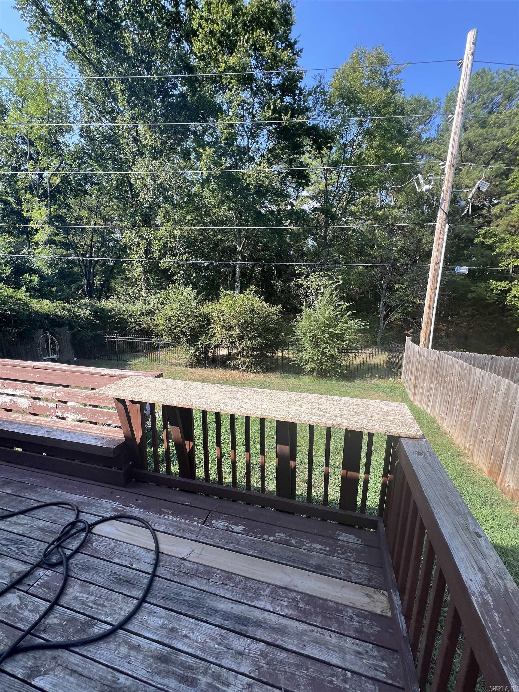 27 Courtside Pl  Little Rock, AR