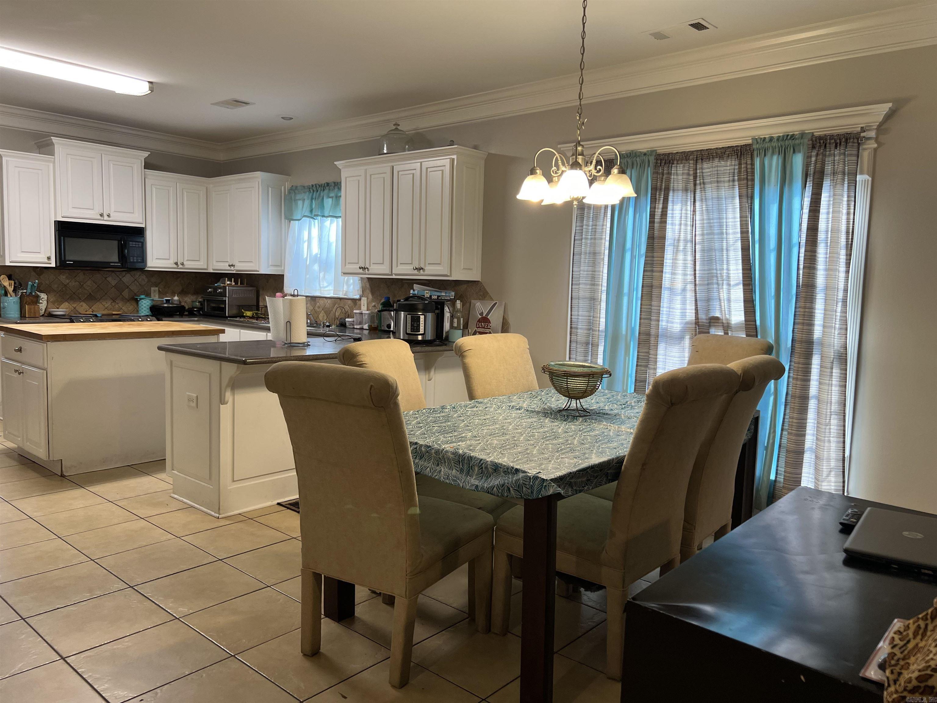 27 Courtside Pl  Little Rock, AR