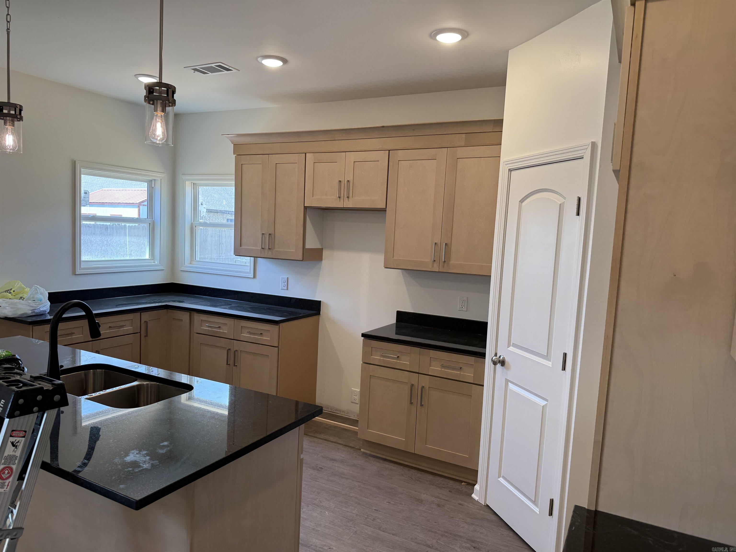 1407 Pamela Lake City, AR 72437
