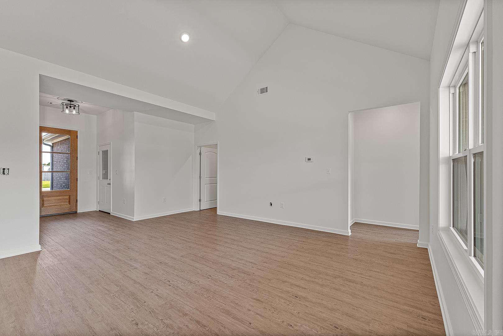 1407 Pamela Lake City, AR 72437