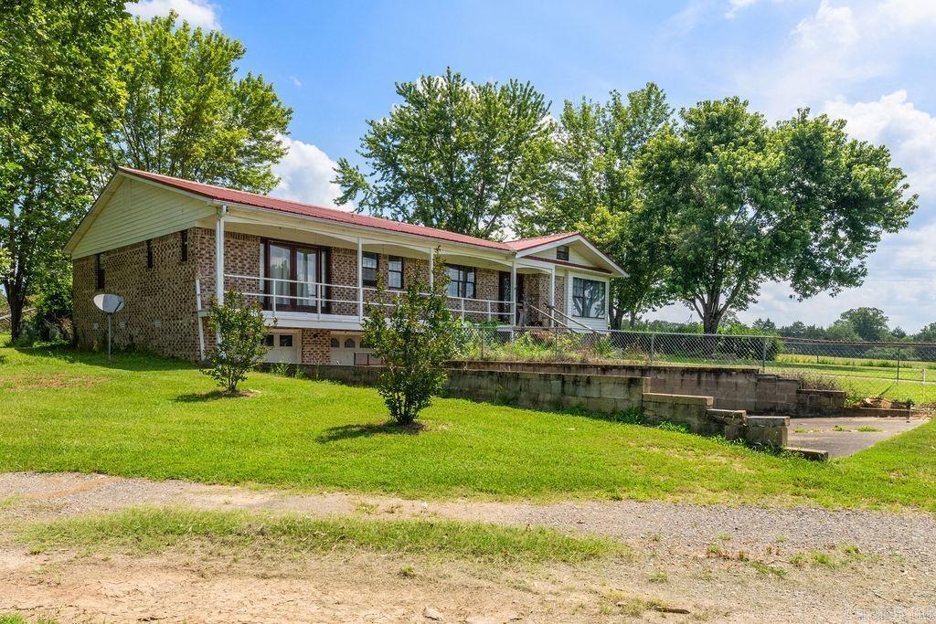 7488 Highway 92 W  Bee Branch, AR