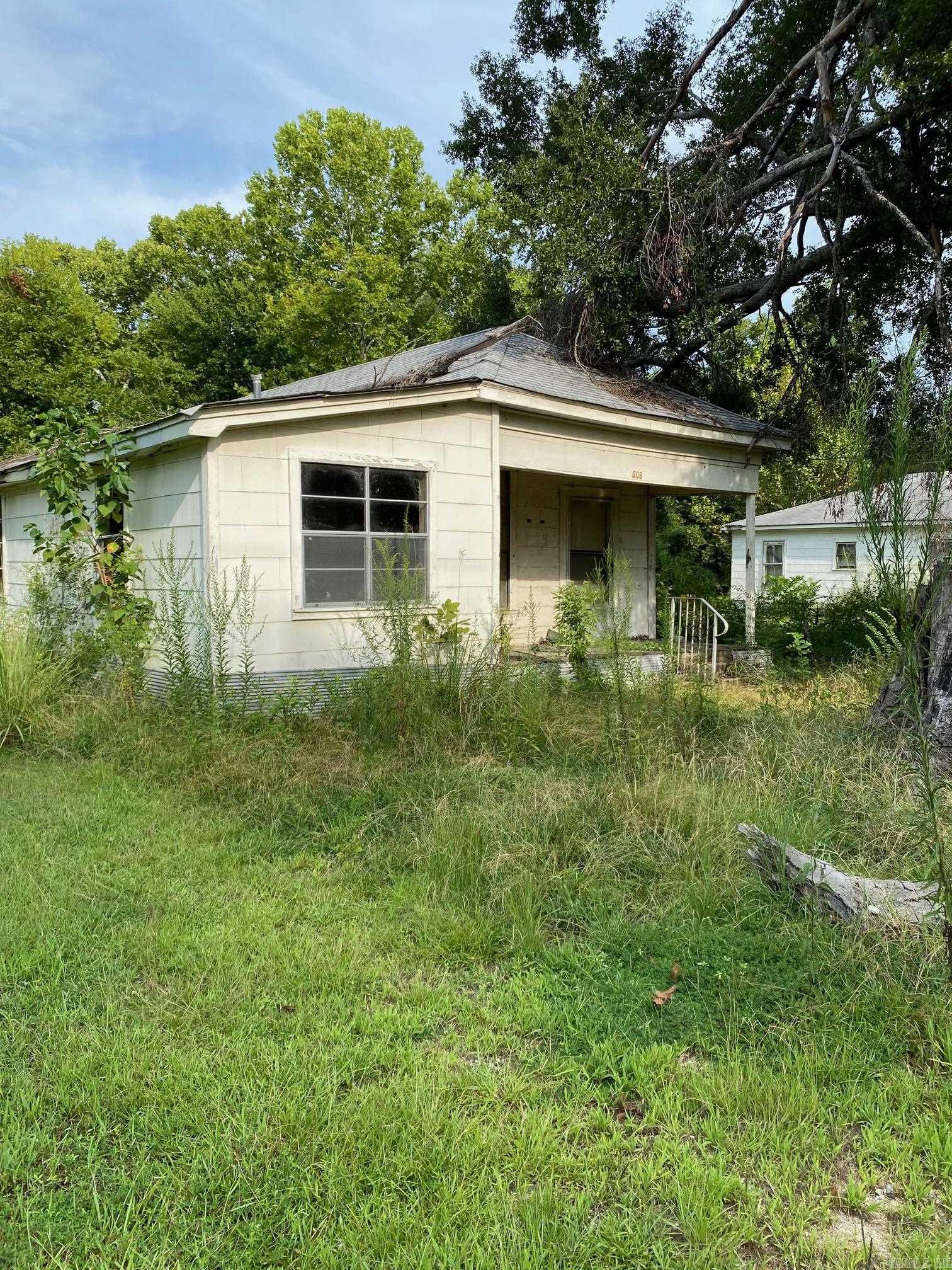 506 N Carolina  Crossett, AR