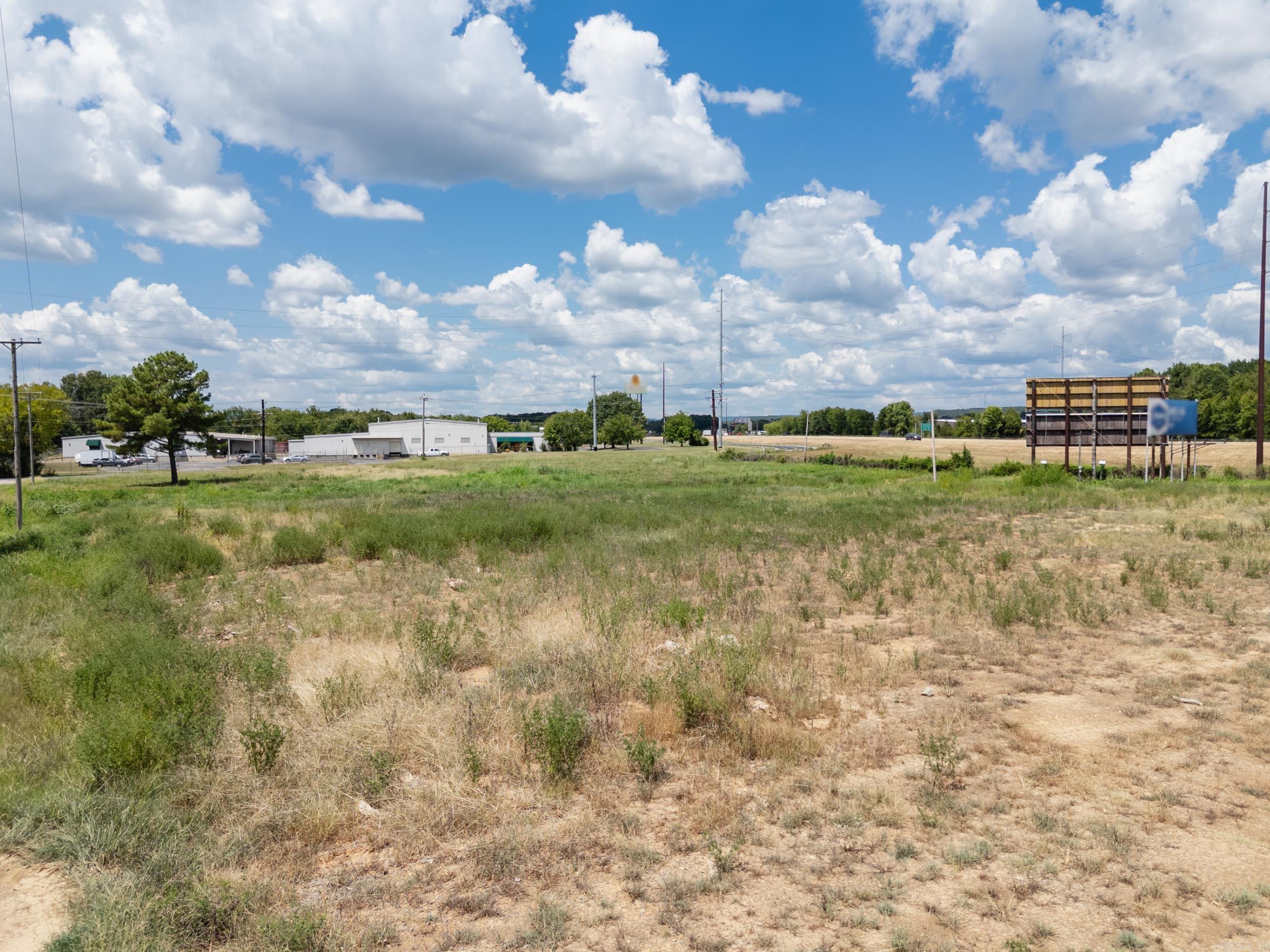 000 Massengale Rd  Clarksville, AR