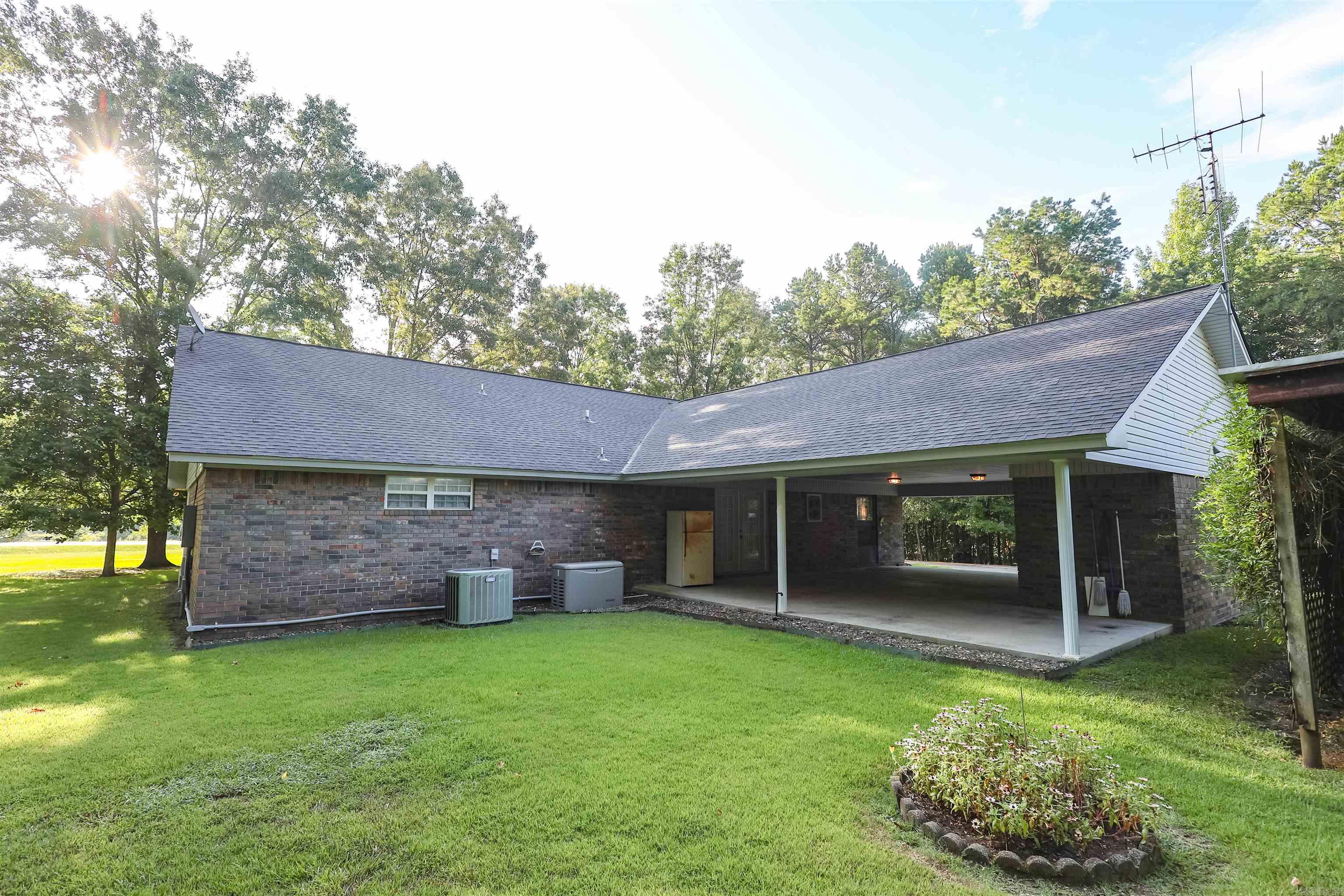 1593 Highway 27  Story, AR
