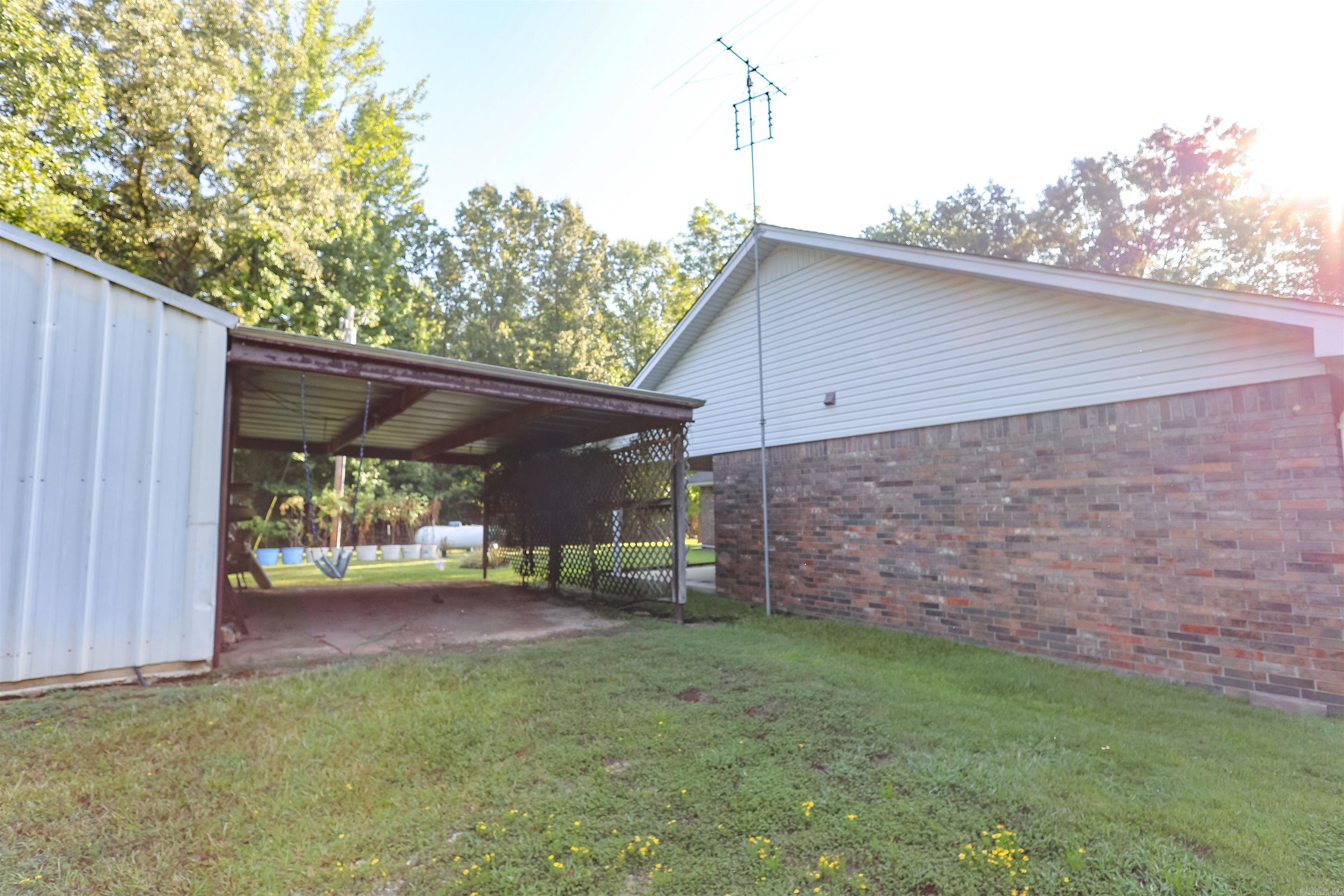 1593 Highway 27  Story, AR
