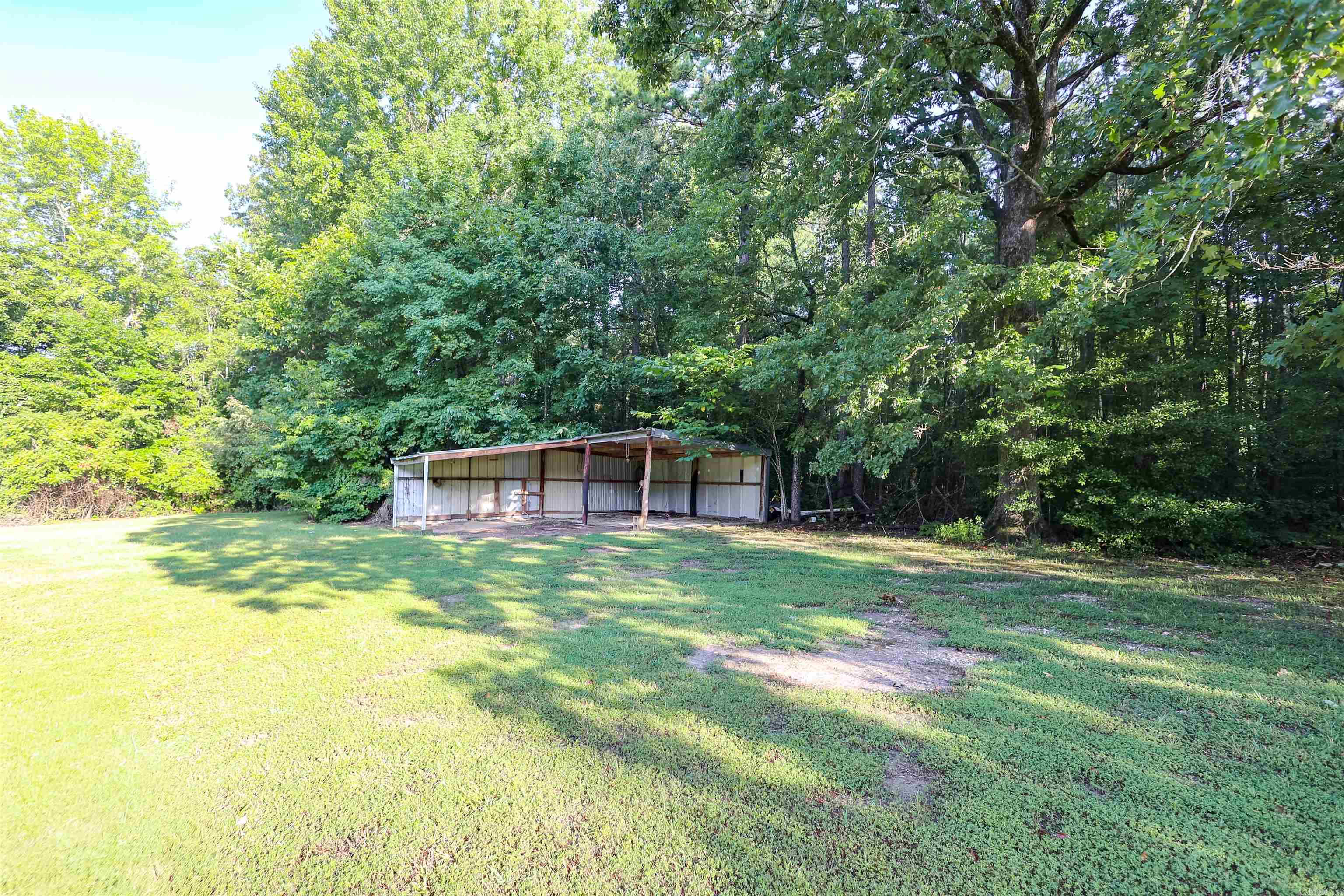 1593 Highway 27  Story, AR