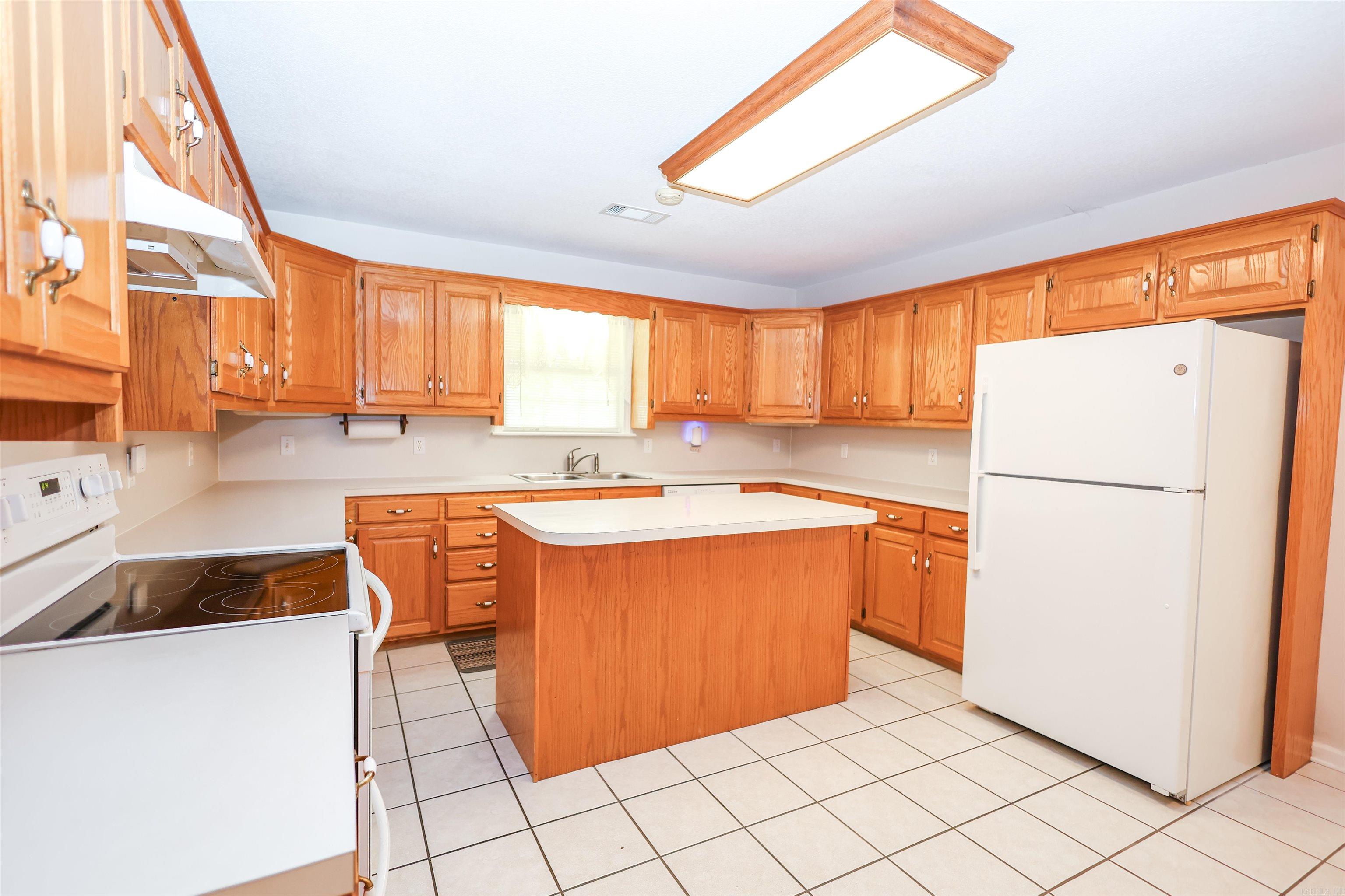 1593 Highway 27  Story, AR