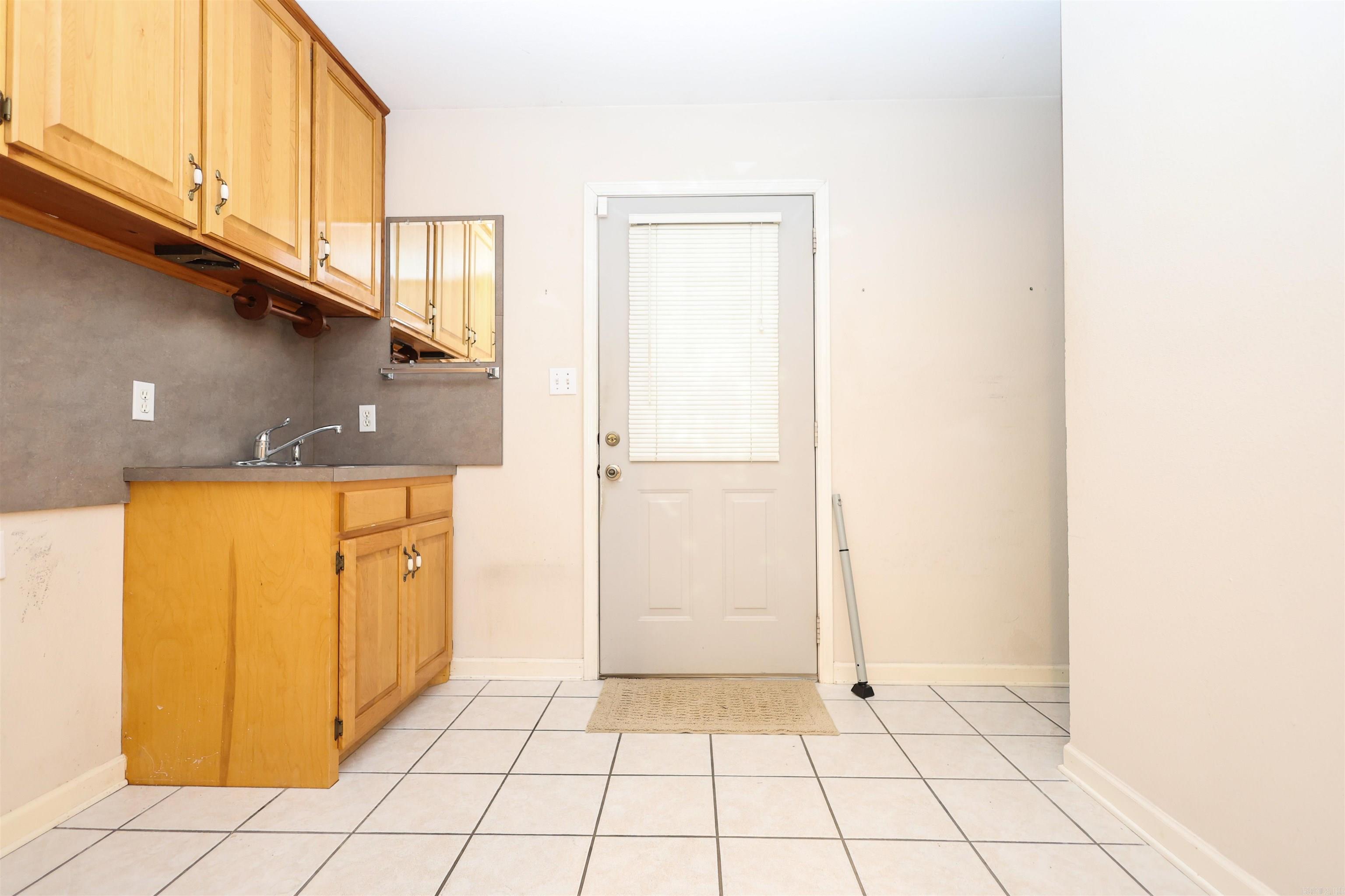 1593 Highway 27  Story, AR