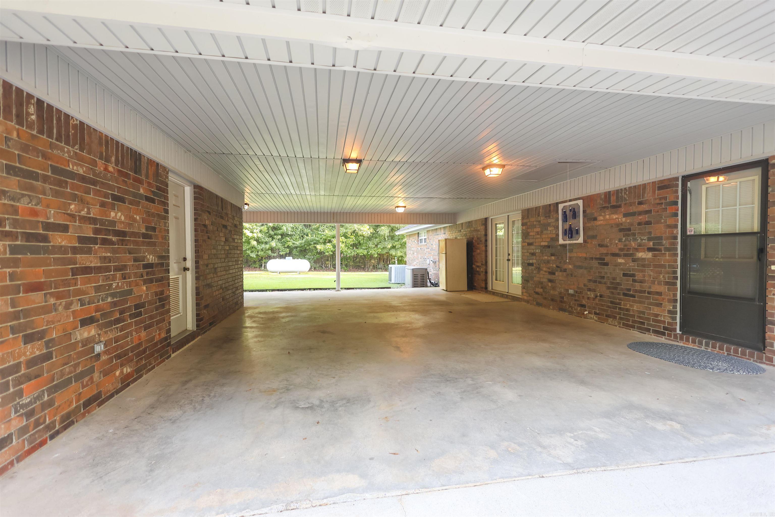 1593 Highway 27  Story, AR
