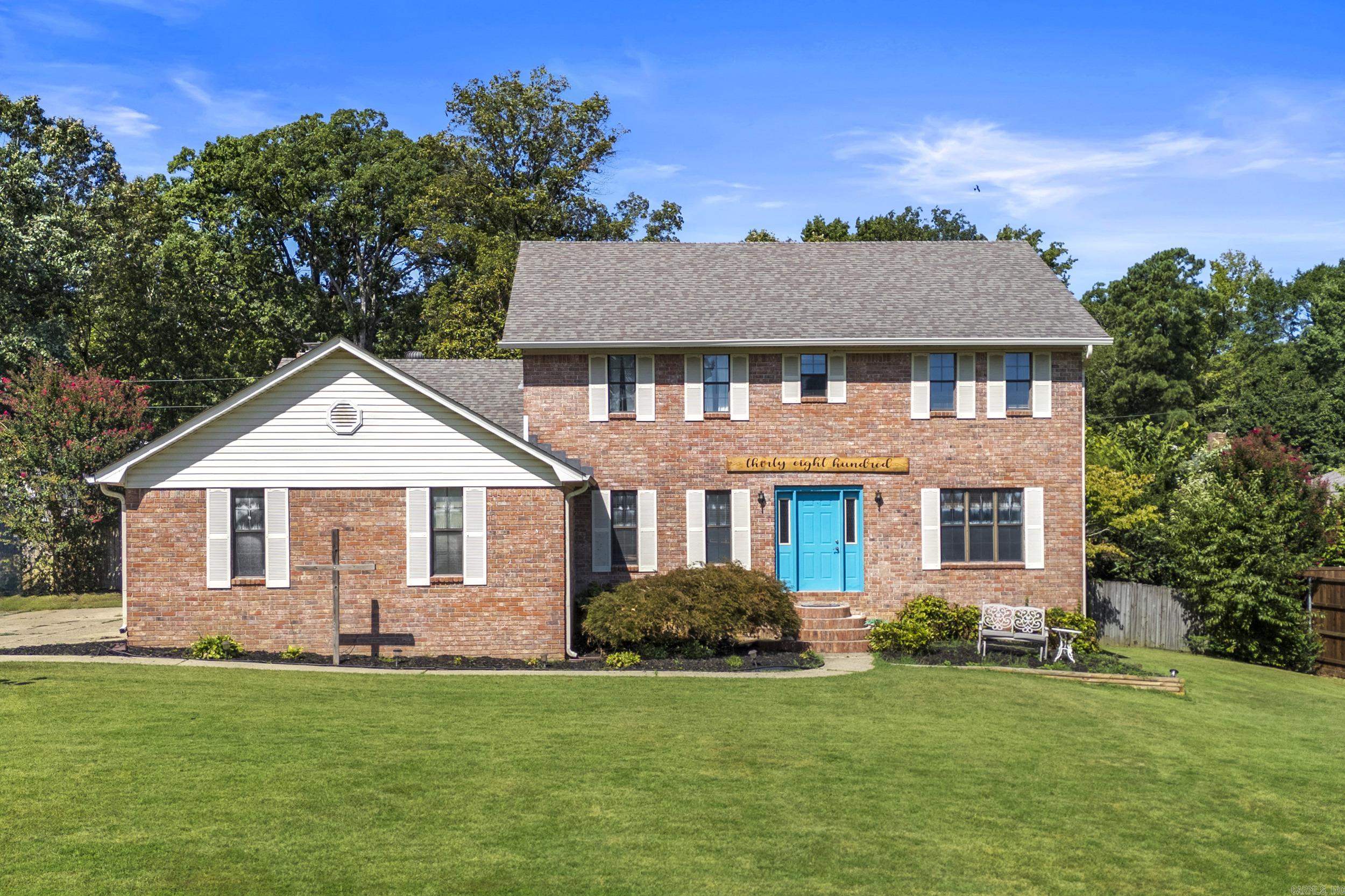 3800 beaver Circle Benton, AR 72019