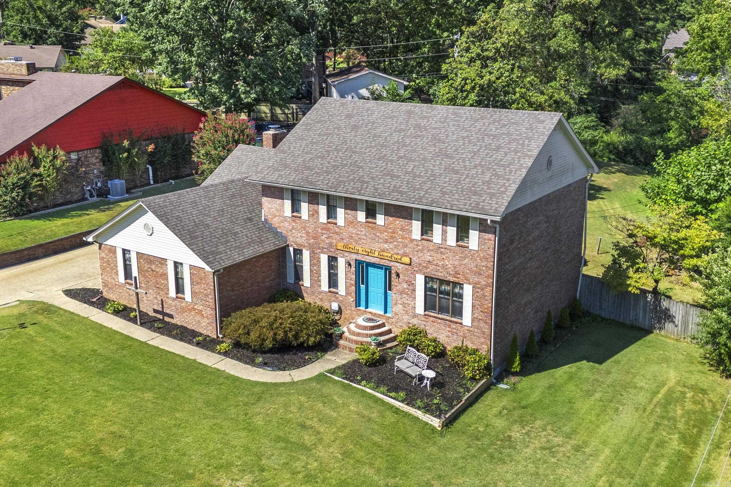 3800 beaver Circle Benton, AR 72019