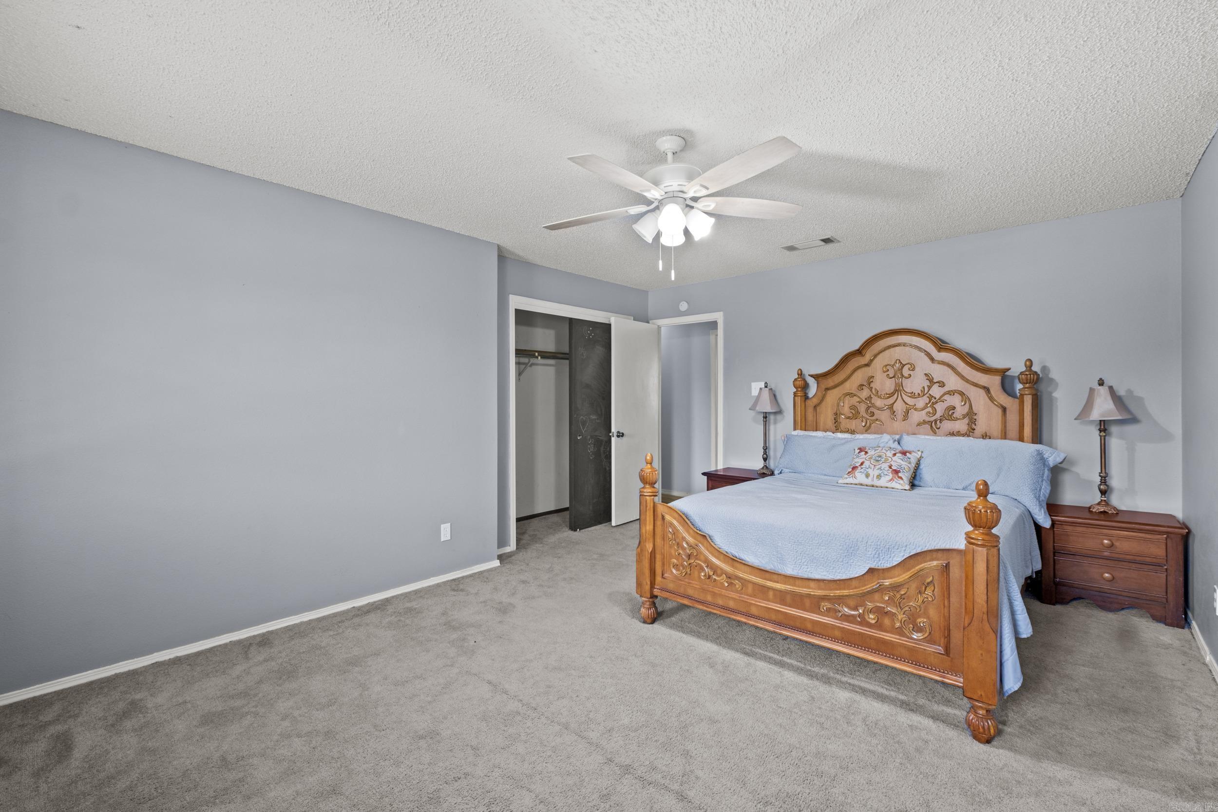 3800 beaver Circle Benton, AR 72019