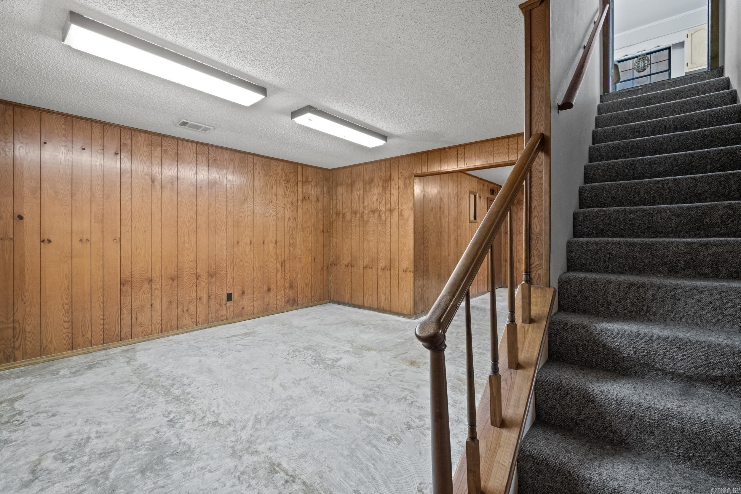 3800 beaver Circle Benton, AR 72019