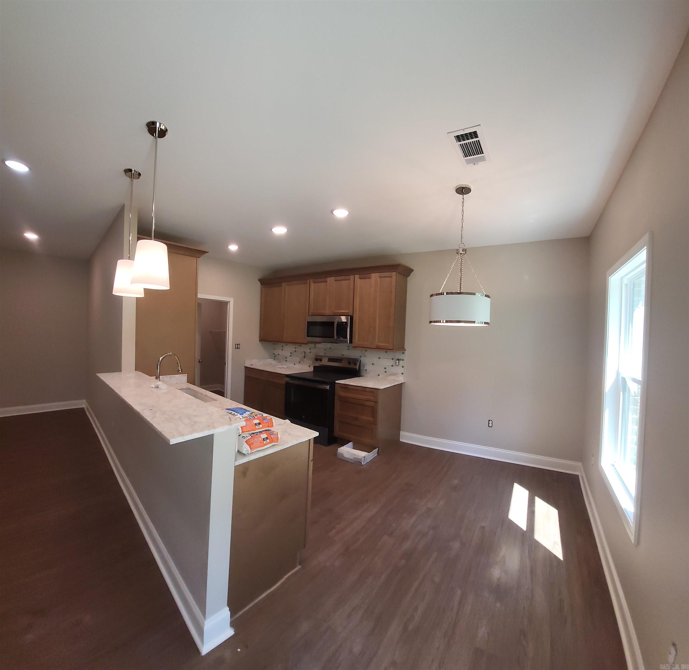 1001 N Jeff Davis  Jacksonville, AR