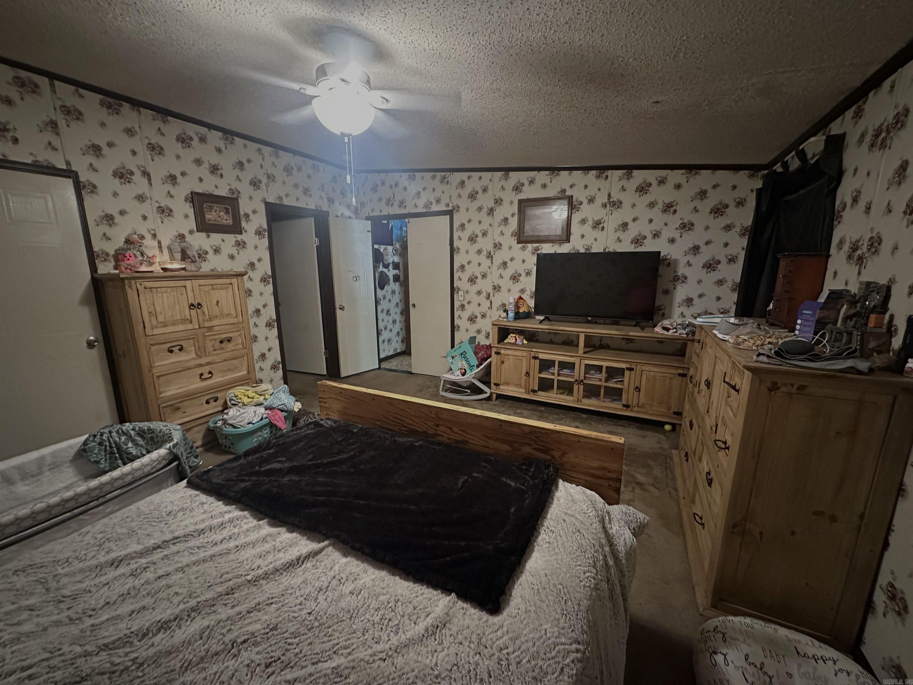 3044 Highway 33 South  De Valls Bluff, AR