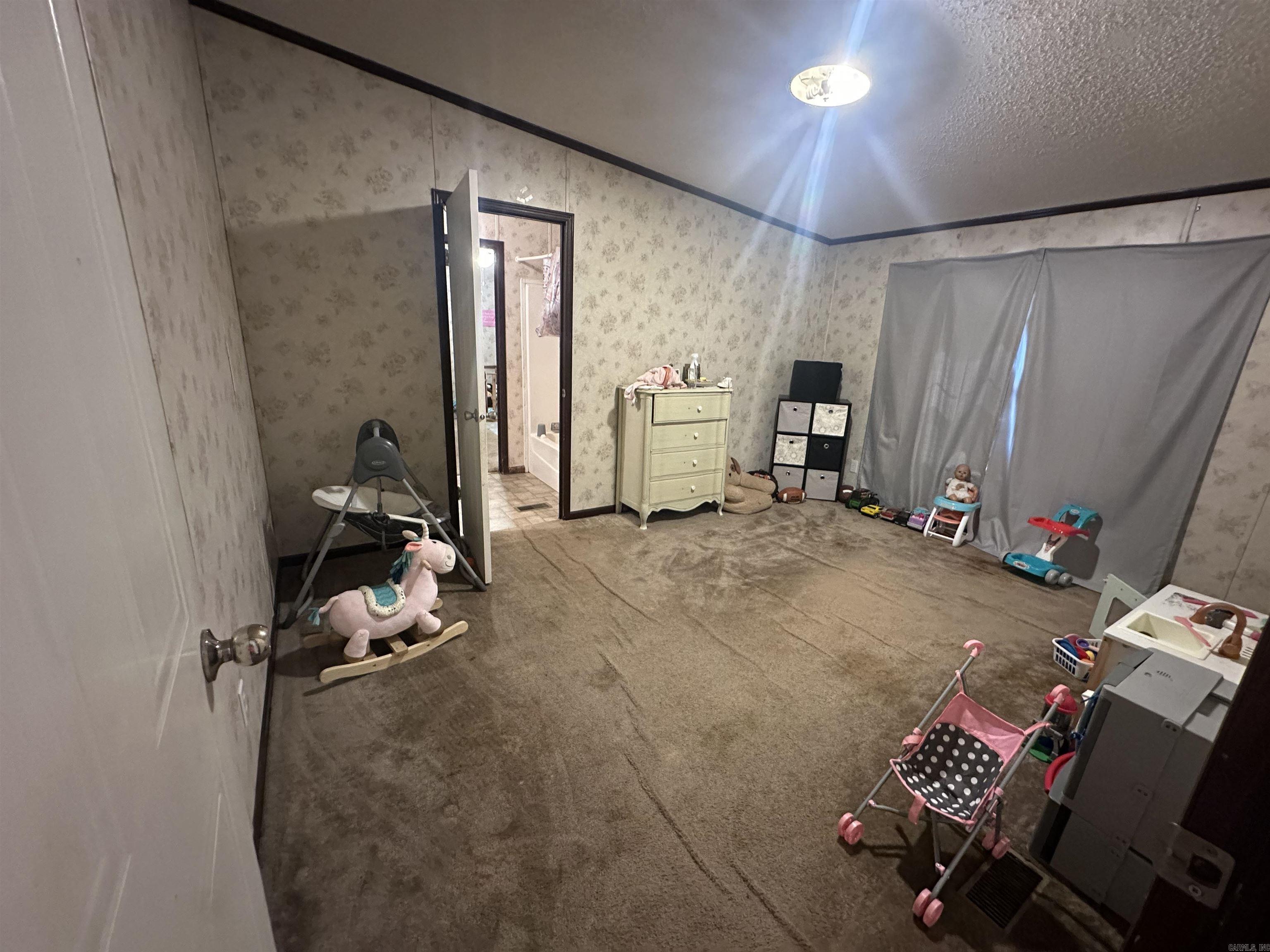 3044 Highway 33 South  De Valls Bluff, AR