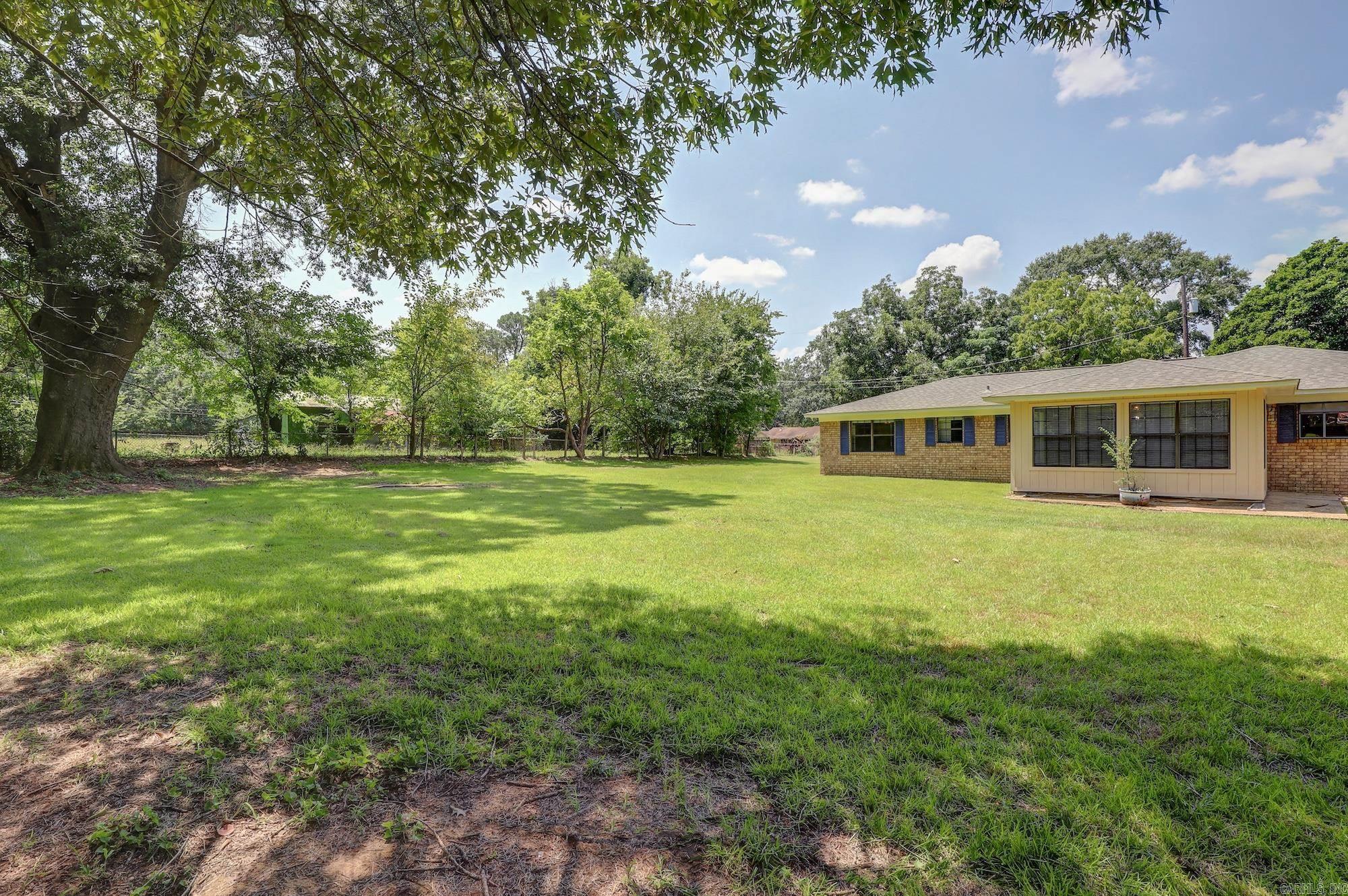 1801 S Spruce  Texarkana, TX