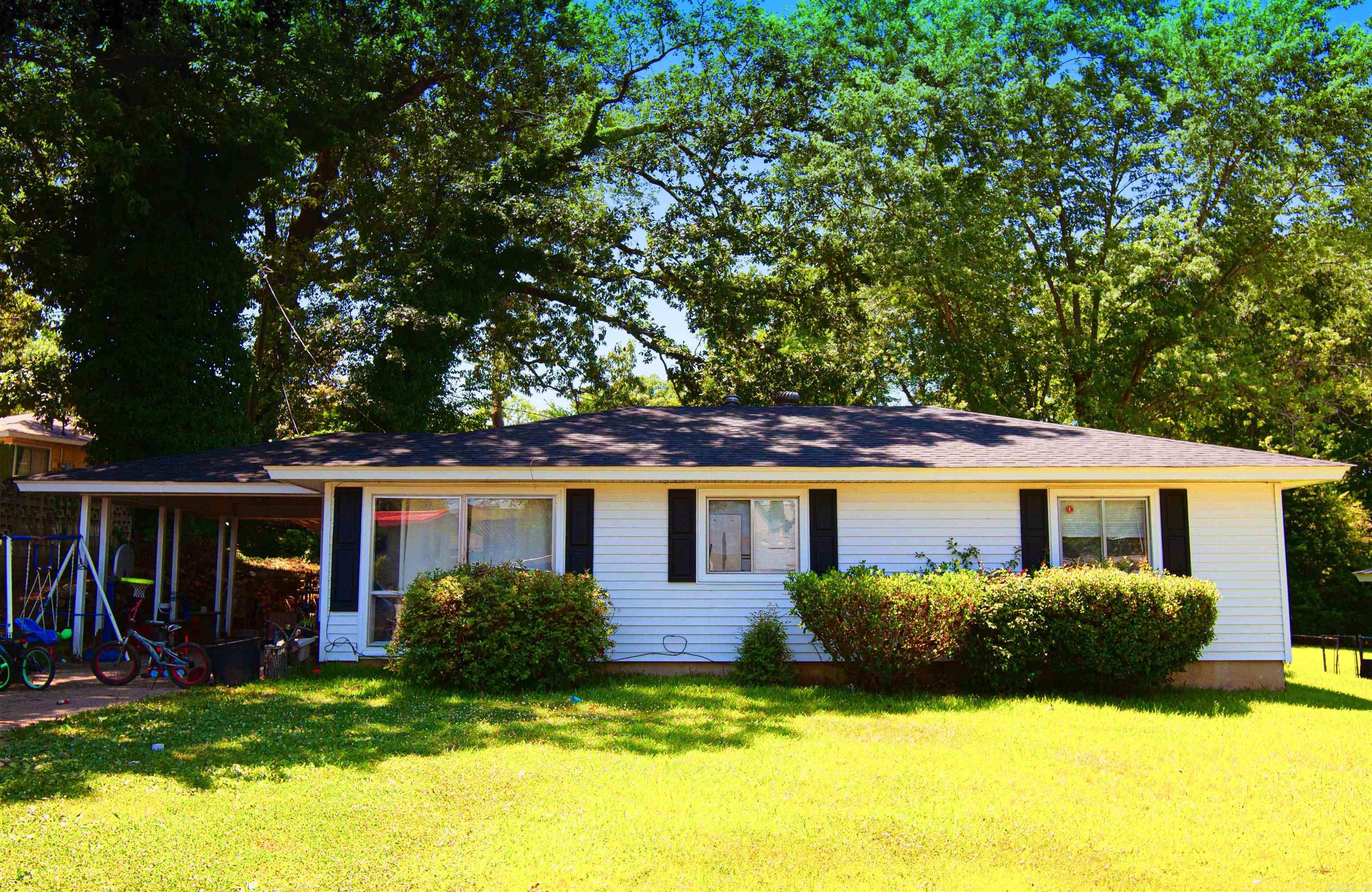 4 N Meadowcliff Drive