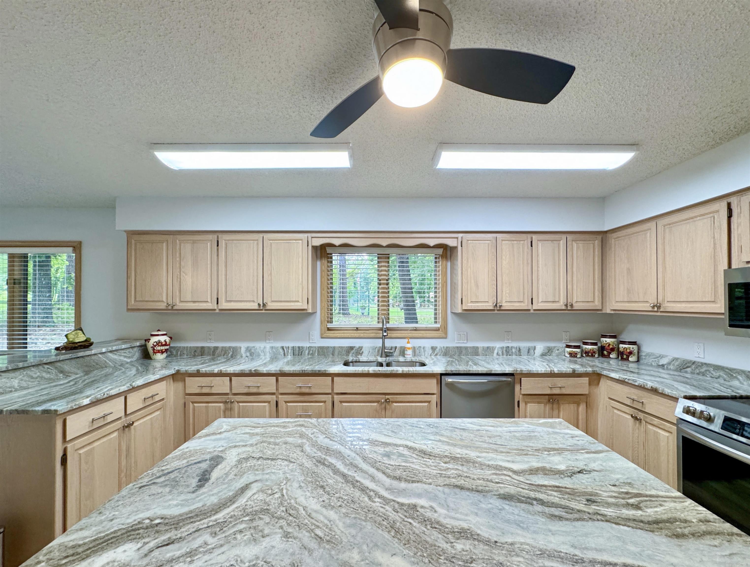 26 Emanuel Drive Hot Springs Village, AR 71909