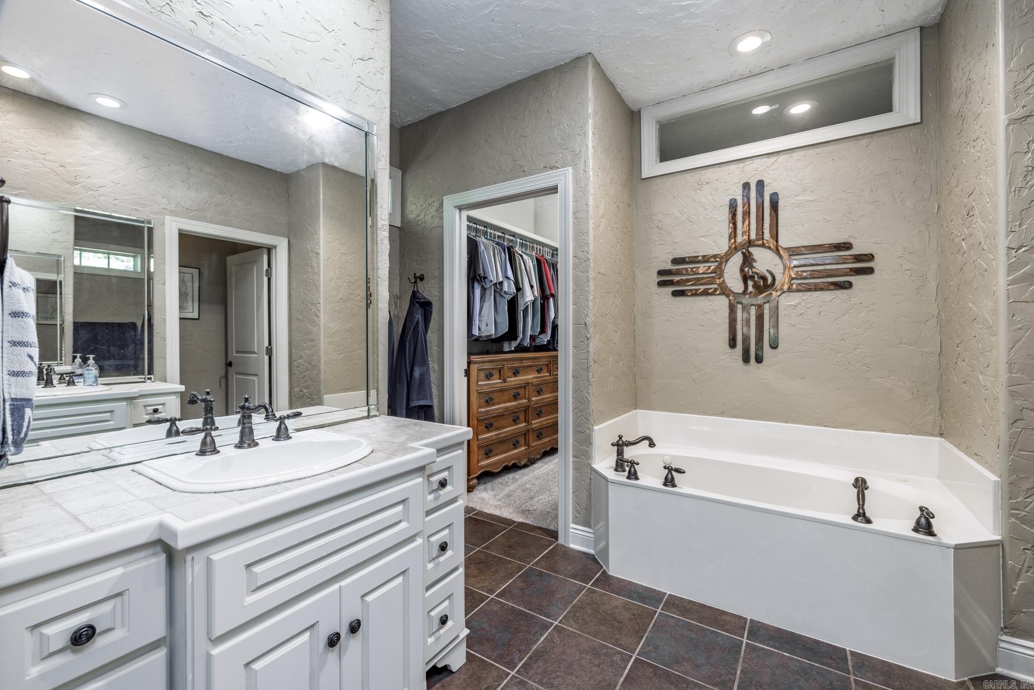93 Cifuentes Way 93 Cifuentes Way Hot Springs Village, AR