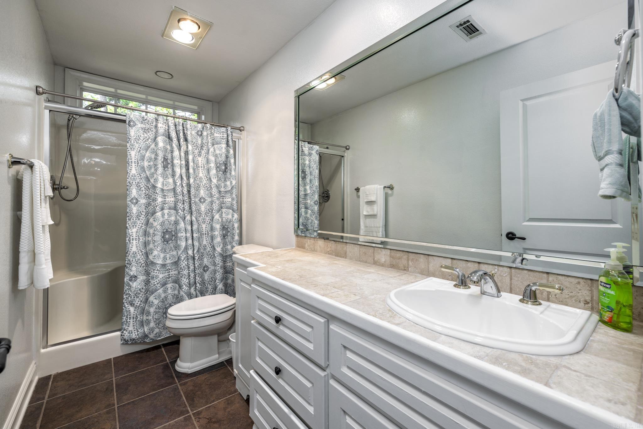 93 Cifuentes Way 93 Cifuentes Way Hot Springs Village, AR