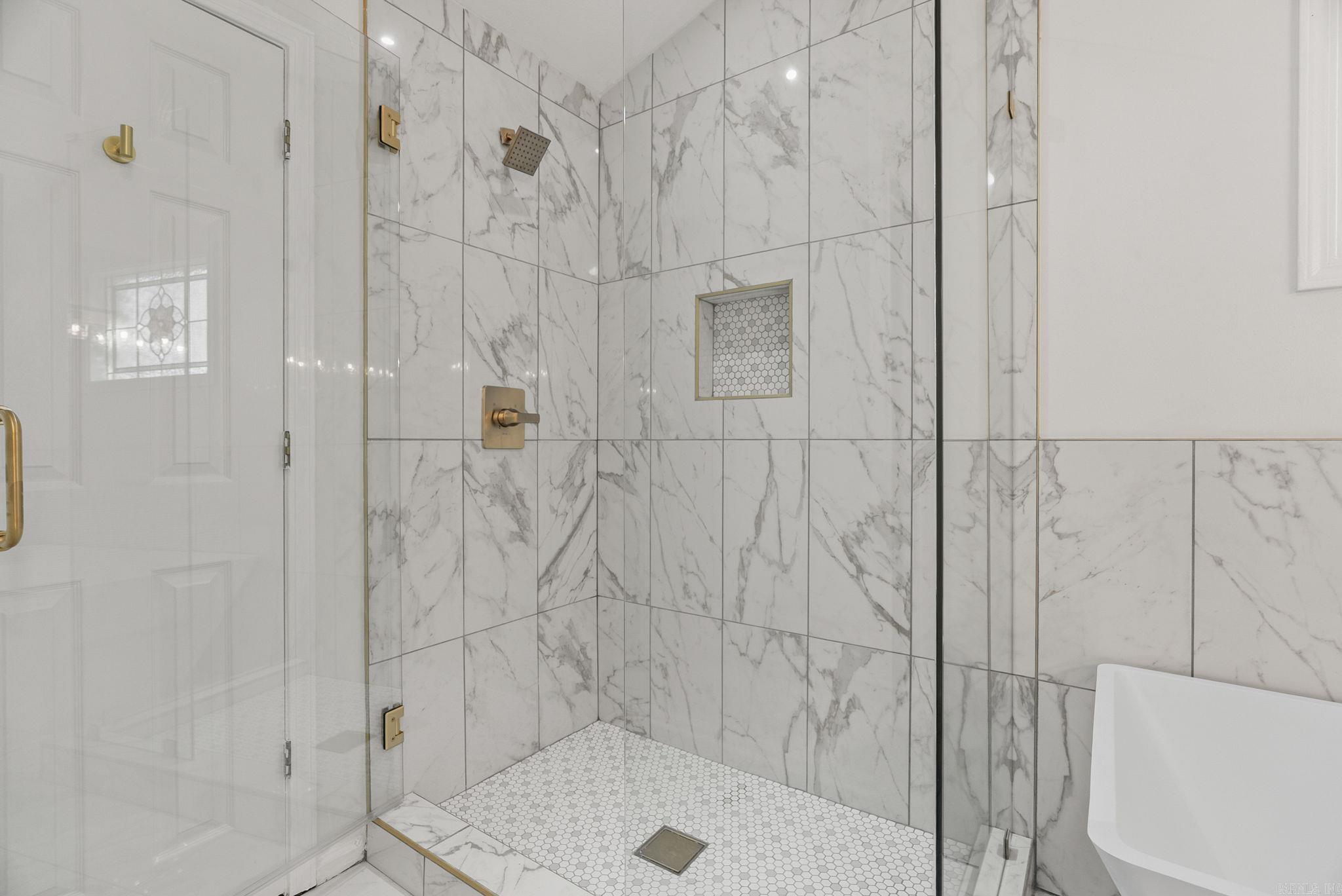 31 Crystal Mountain Lane Maumelle, AR 72113