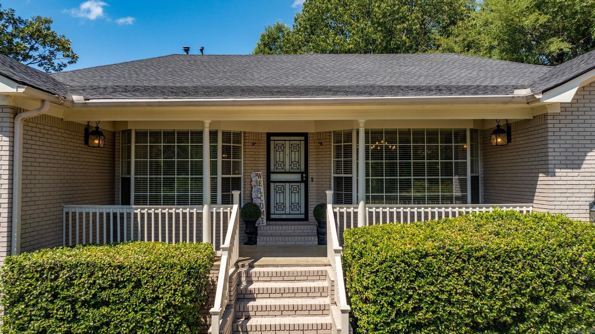 31 Crystal Mountain Lane Maumelle, AR 72113