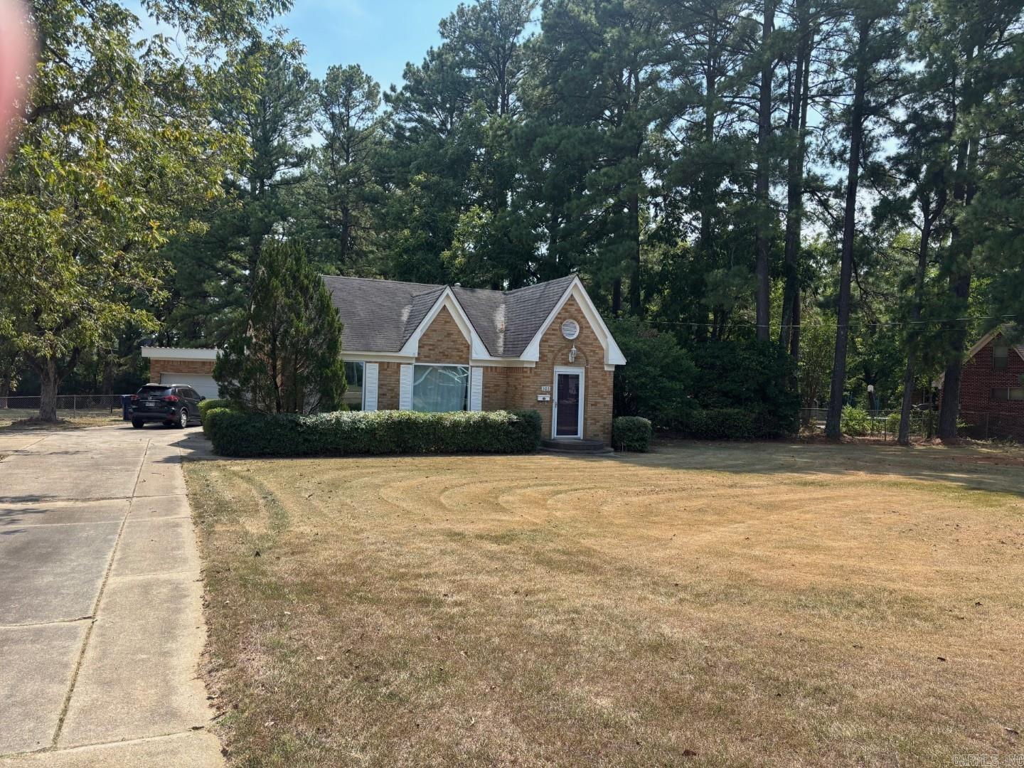 305 Fairview Rd  Camden, AR