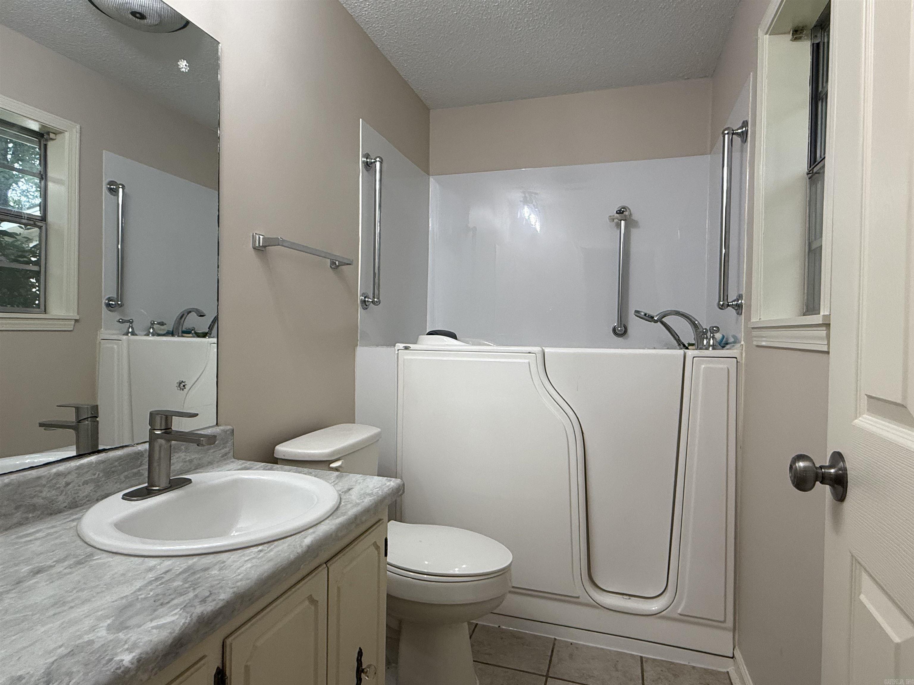 204 Indian Trl  Searcy, AR