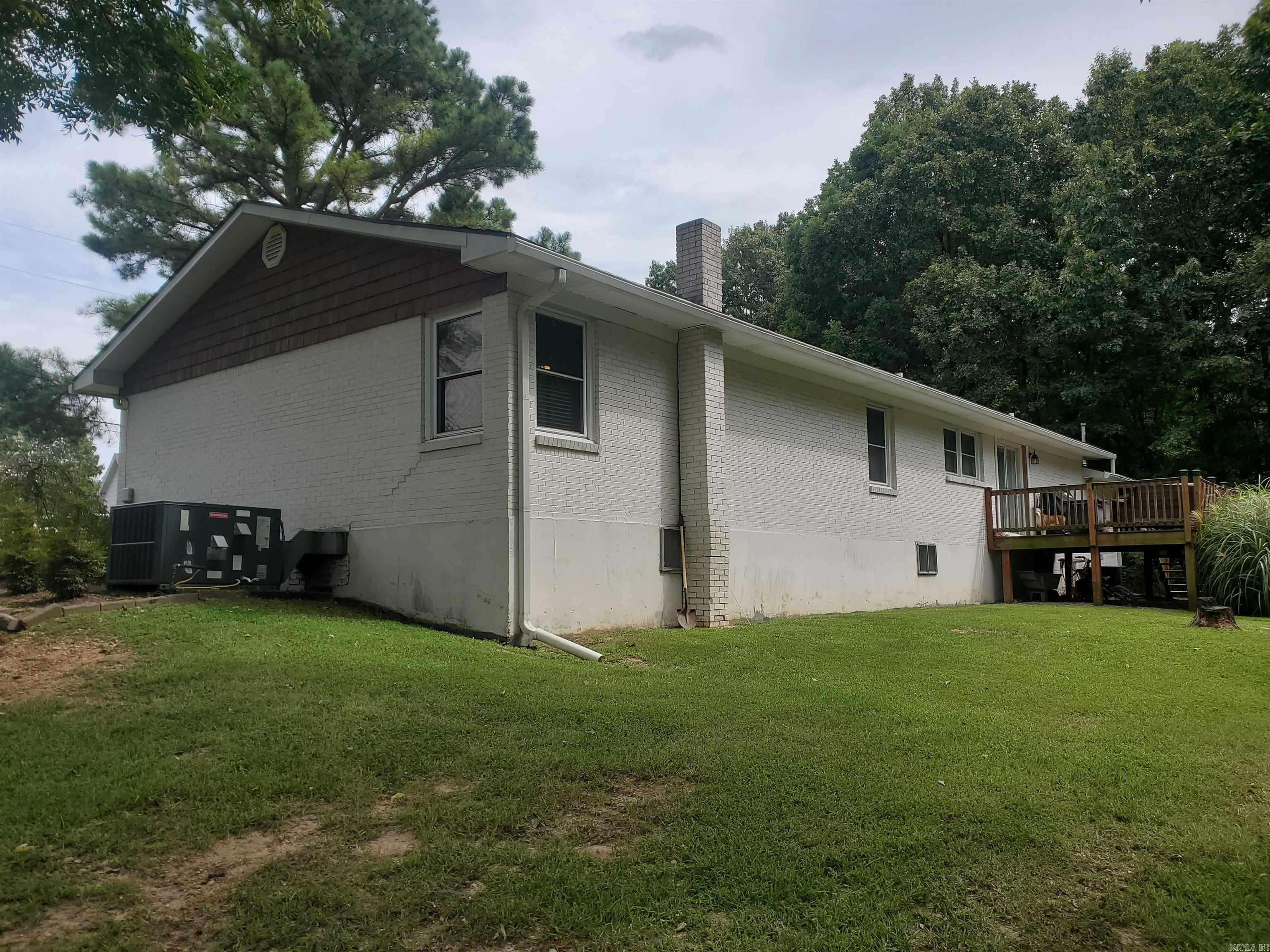 1252 N 4th  Piggott, AR