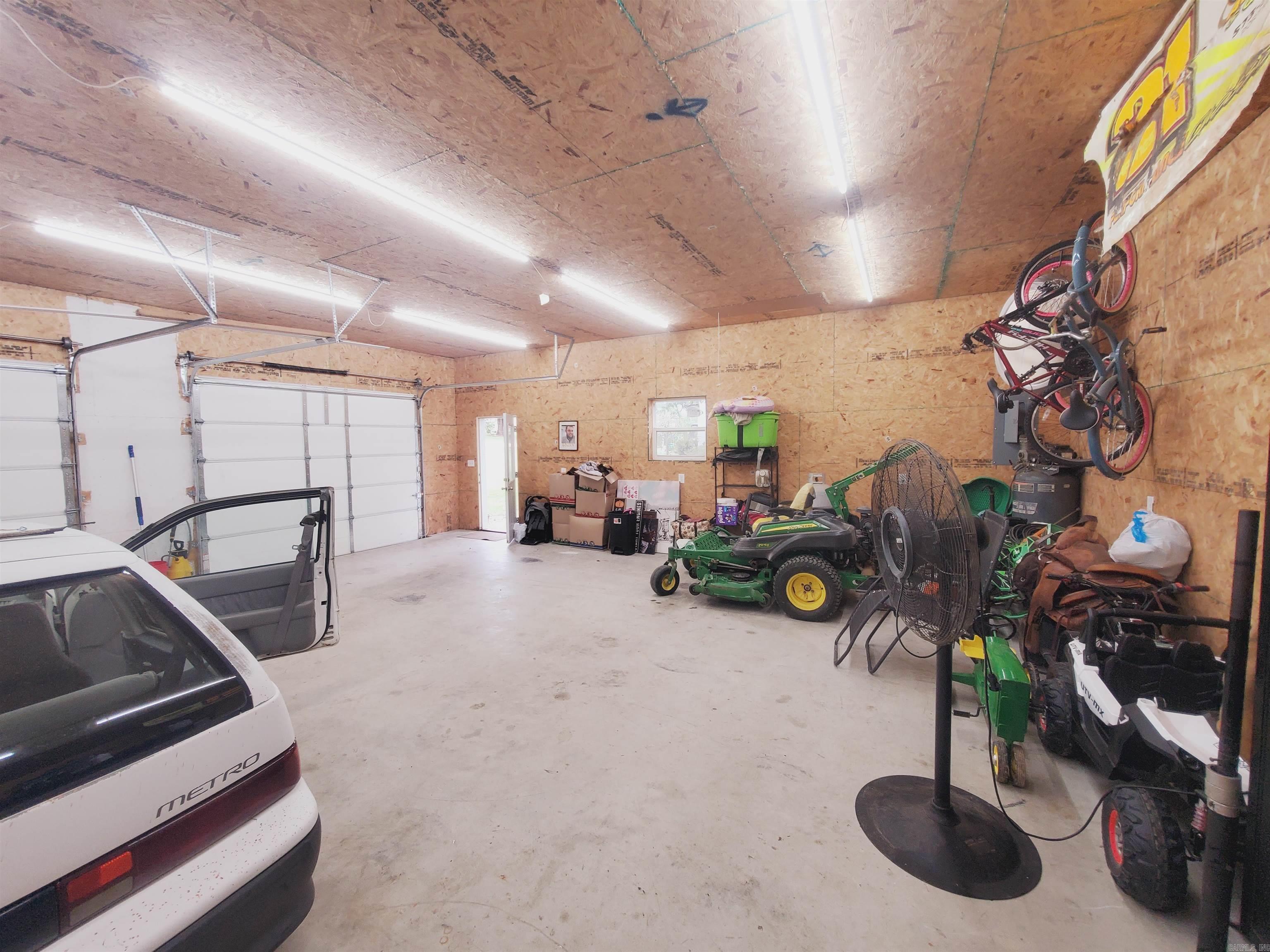 1252 N 4th  Piggott, AR