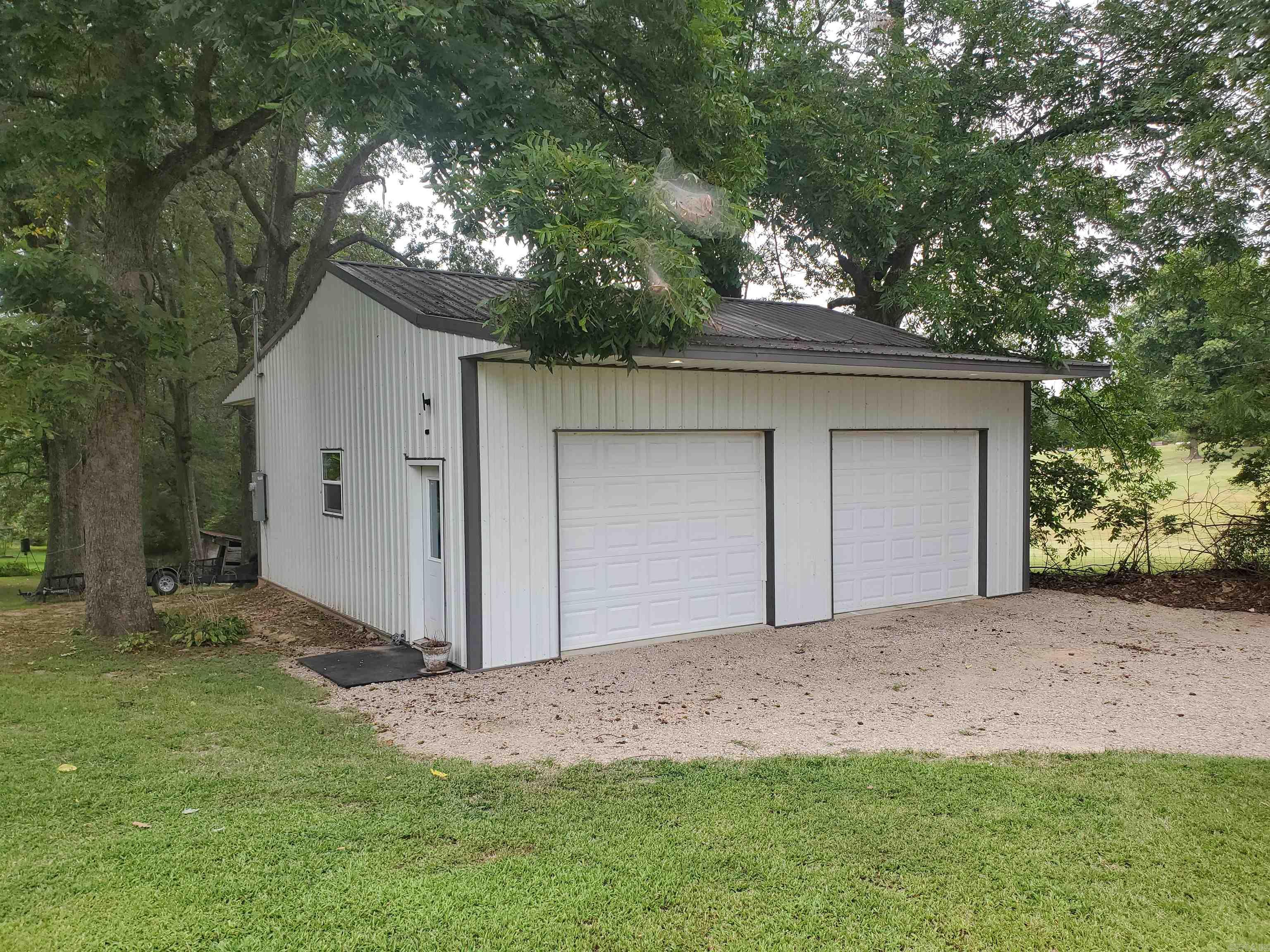 1252 N 4th  Piggott, AR