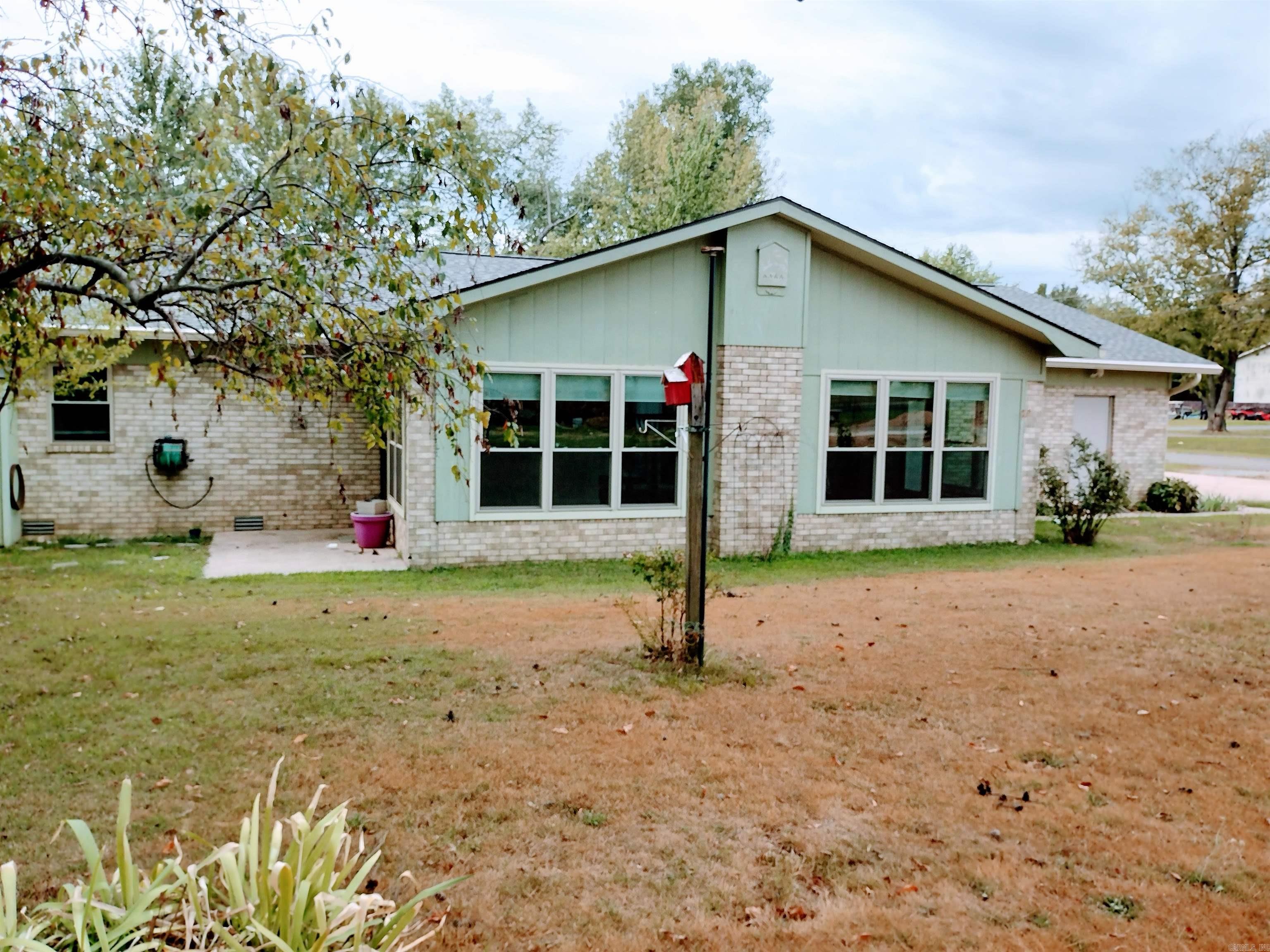 1502 Cynthia ST  Mountain View, AR
