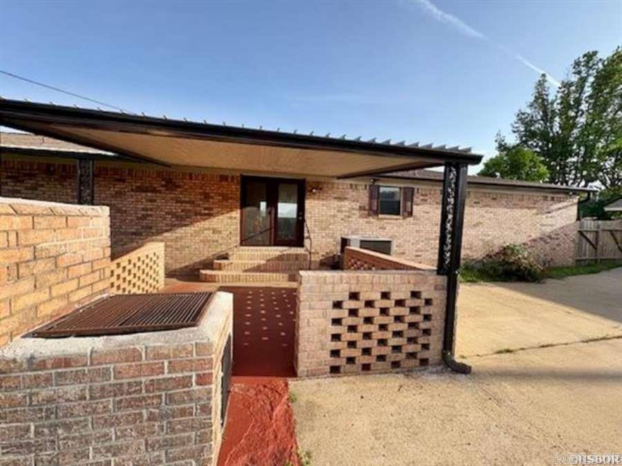 202 W First Street Dierks, AR 71833